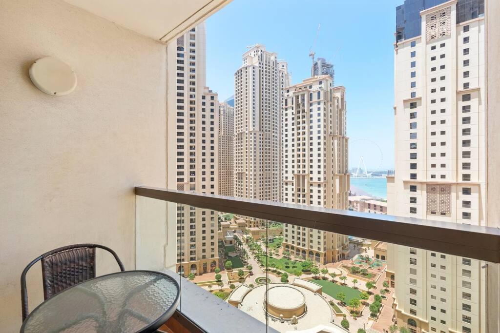 Stonetree - Access - 3br With Maids- 15th Floor Dubai