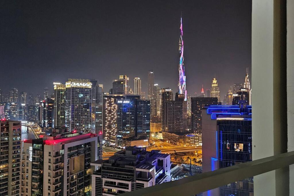 Luxury Studio With Burj Views - 6 Min From Mall *