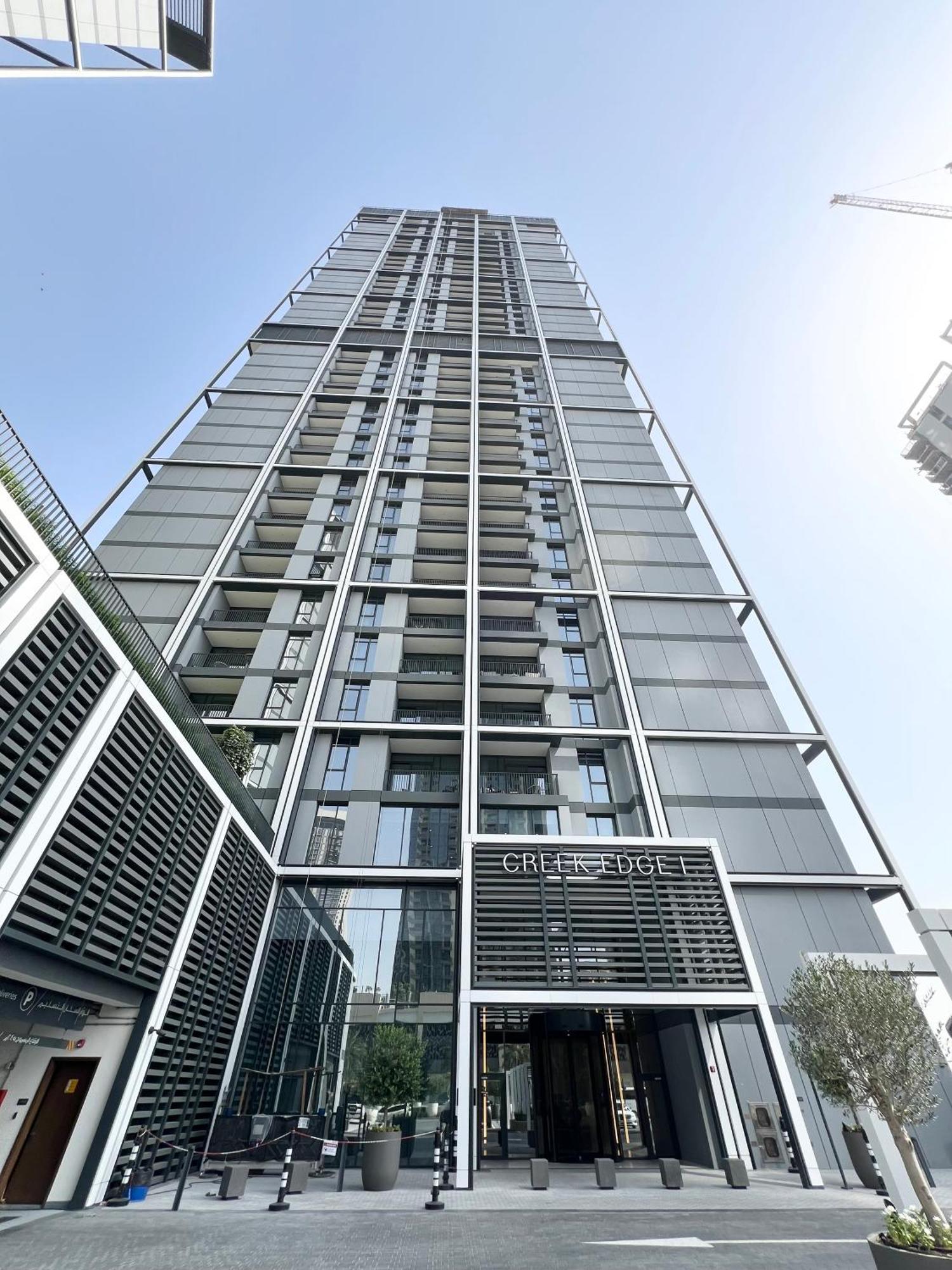 Apartment Stylish 1 Bedroom High Floor In Creek Edge