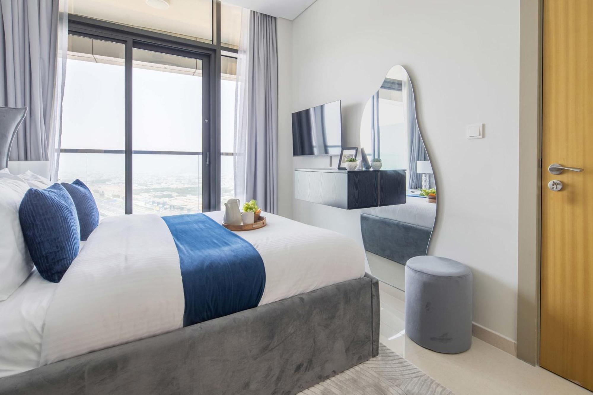 Frank Porter - Aykon Tower C Apartment Dubai