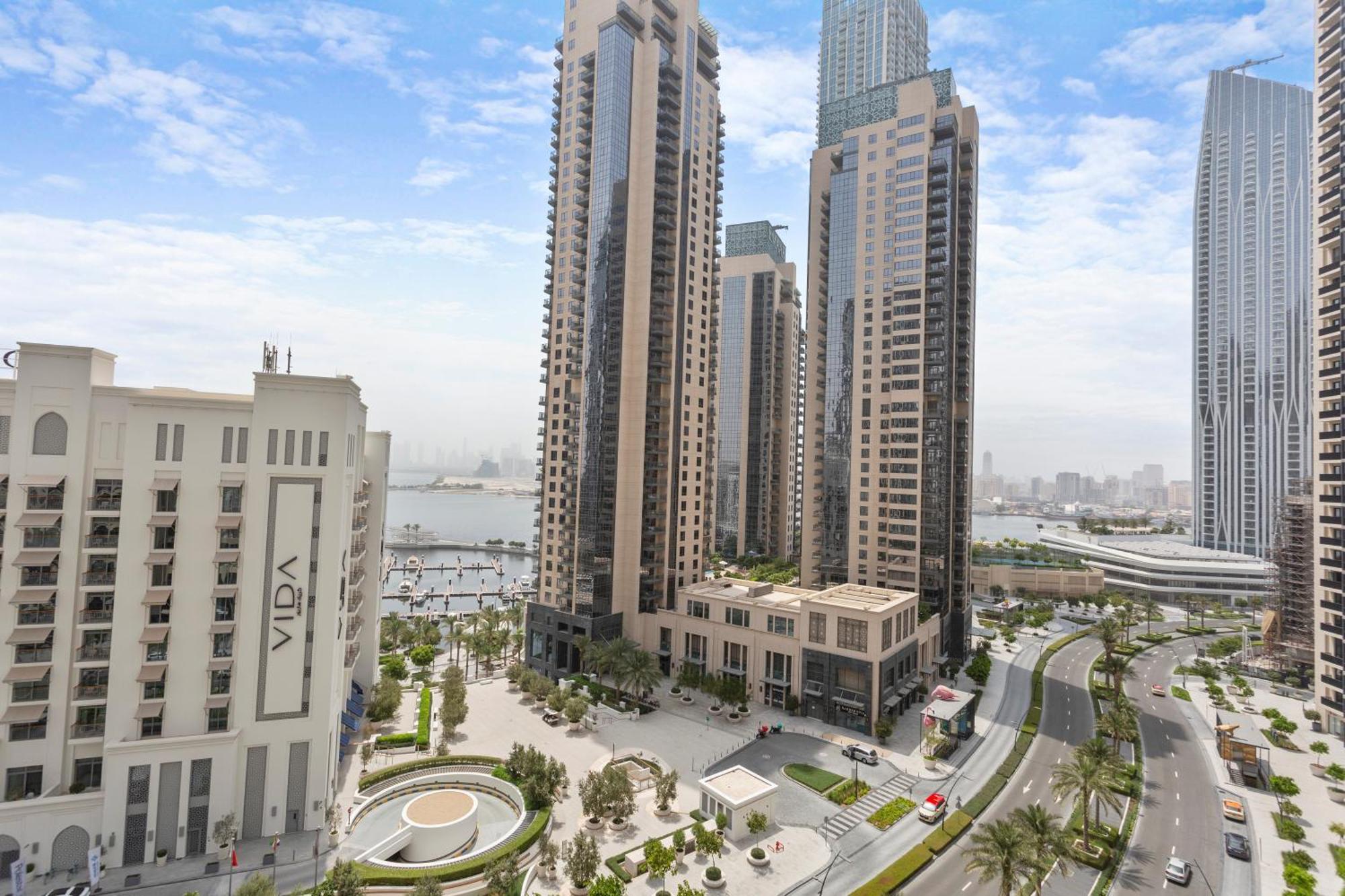 Luxurious Living 3 Bedroom At Harbour Views Apartment