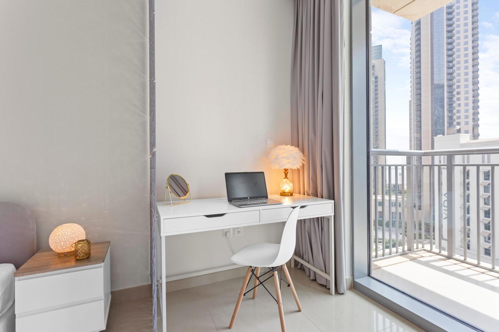 Luxurious Living 3 Bedroom At Harbour Views *