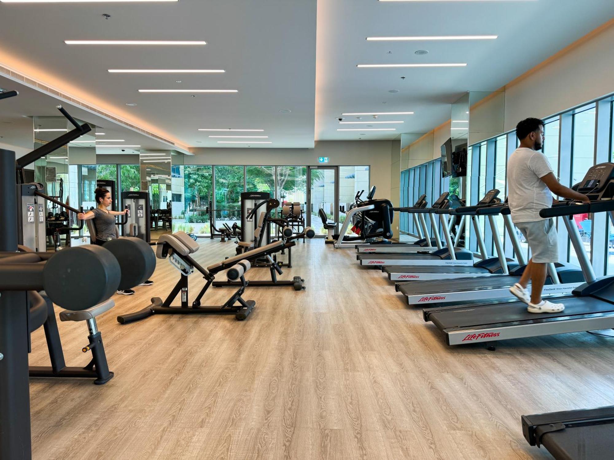 Luxurious Living 3 Bedroom At Harbour Views Apartment *