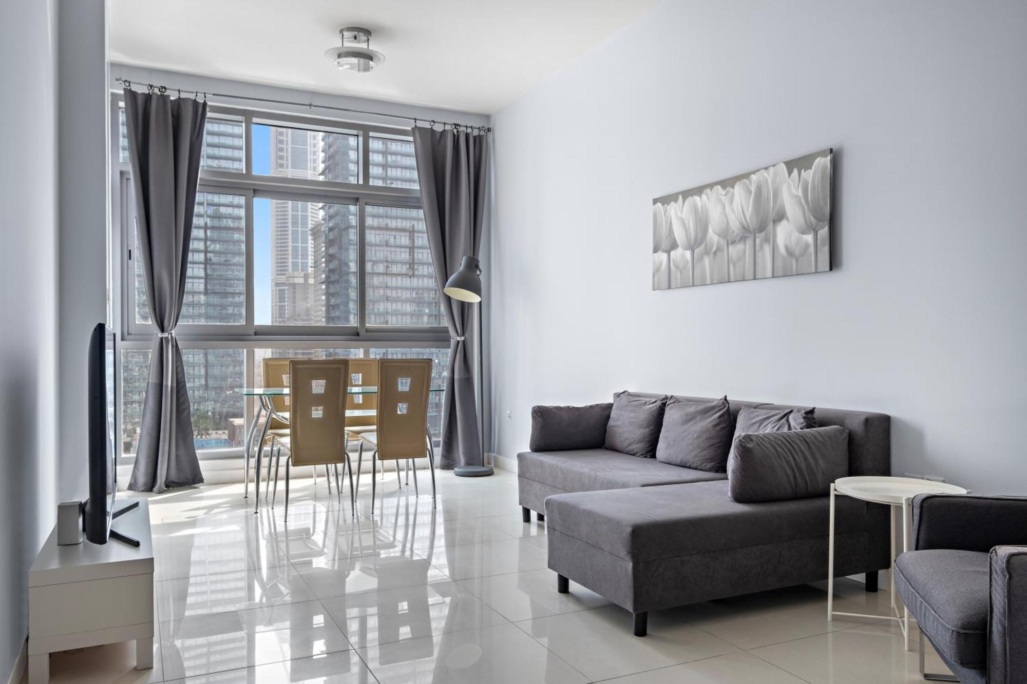 Stunning 1br Overlooking Marina Apartment Dubai