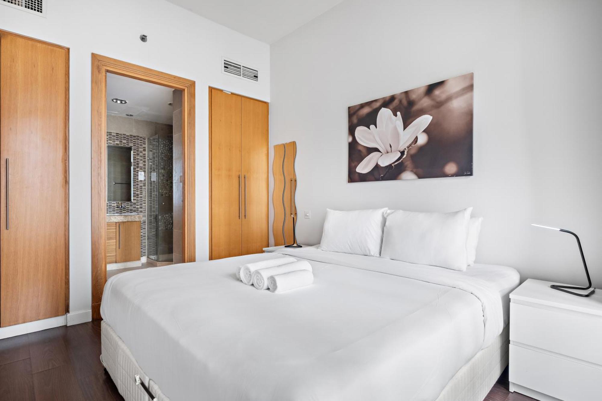 Stunning 1br Overlooking Marina Apartment Dubai