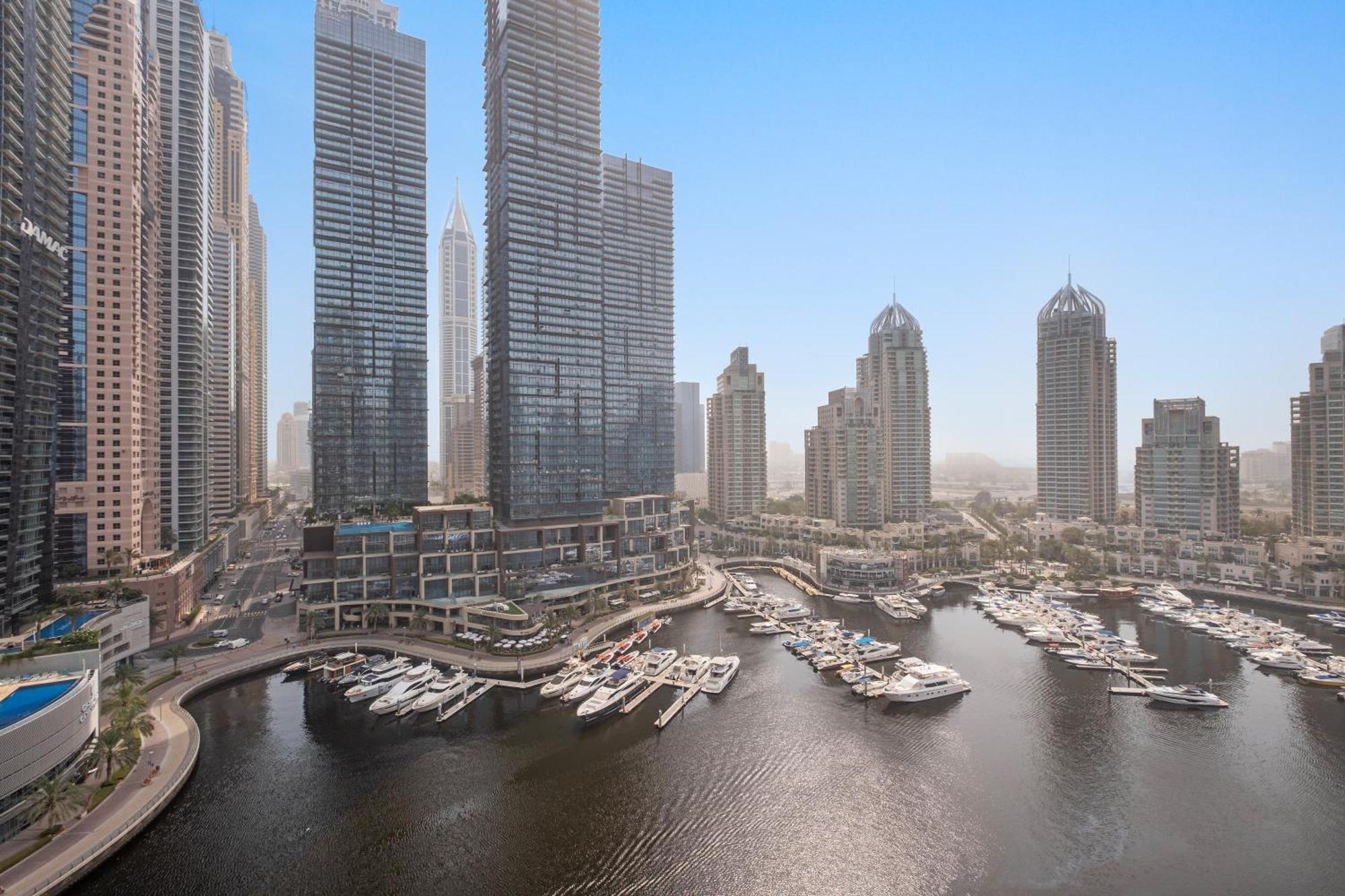 Stunning 1br Overlooking Marina Dubai
