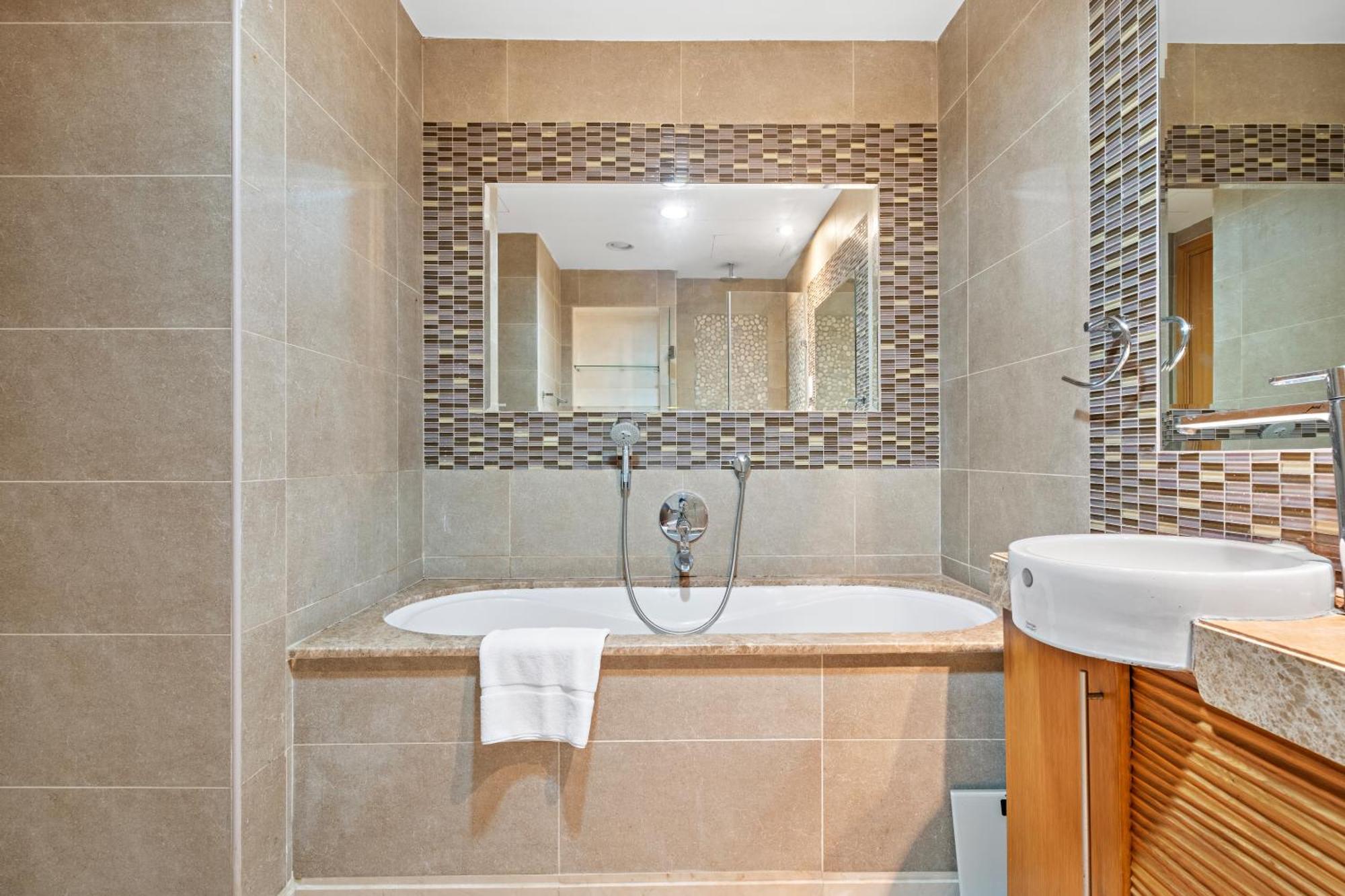 Stunning 1br Overlooking Marina Dubai