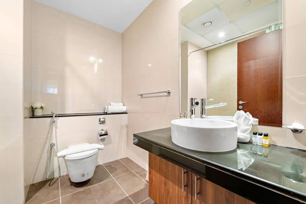 First Class 2br Elite Urban Retreat Apartment Dubai