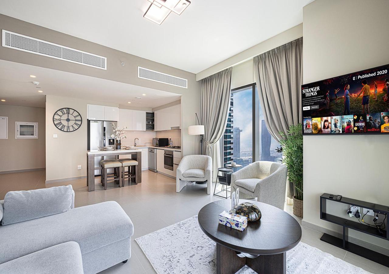Luxury 2 Bedroom Apartment, 5 Mins To Mall With Amazing View In Downtown Views 2