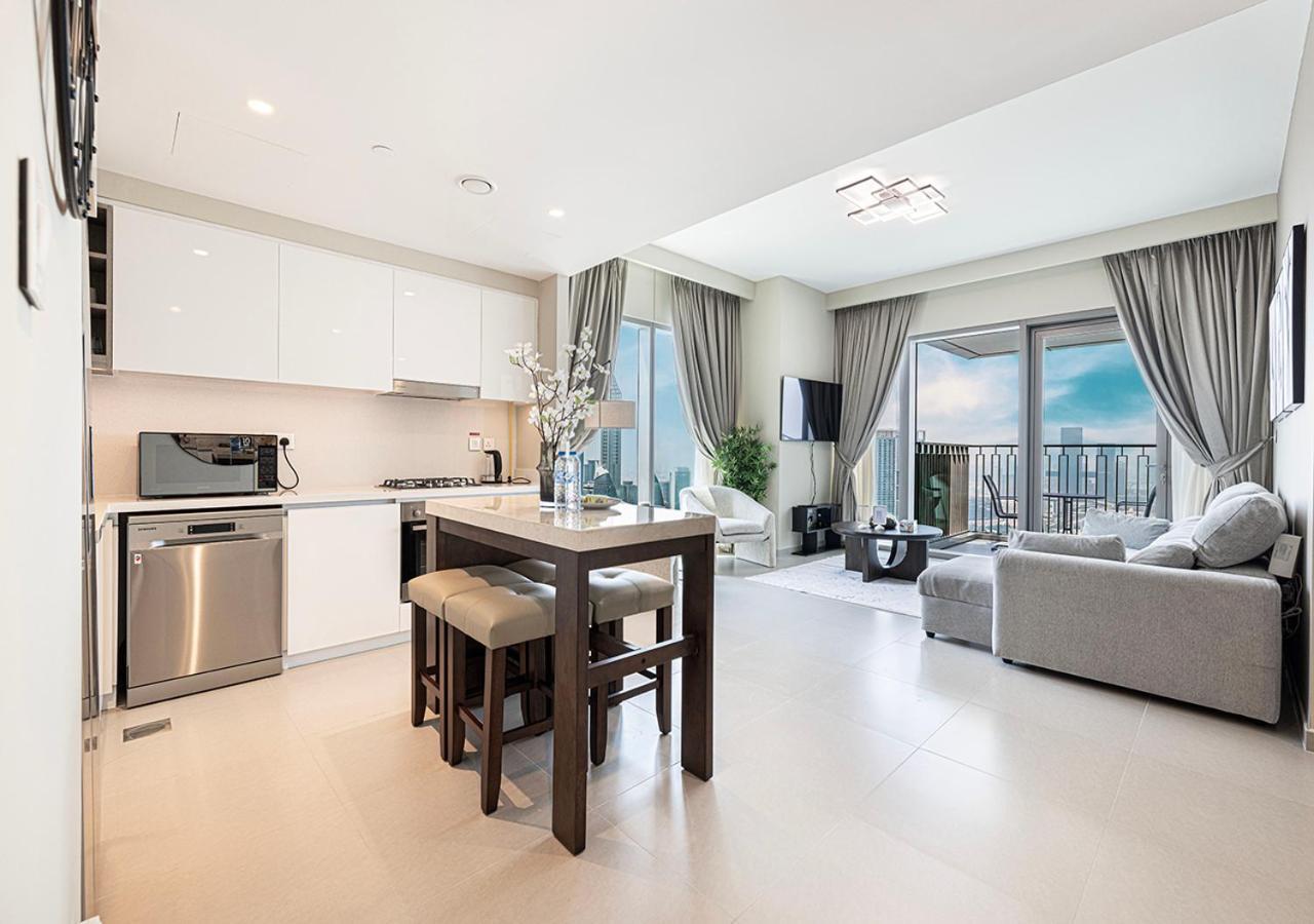 Luxury 2 Bedroom Apartment, 5 Mins To Mall With Amazing View In Downtown Views 2 Dubai