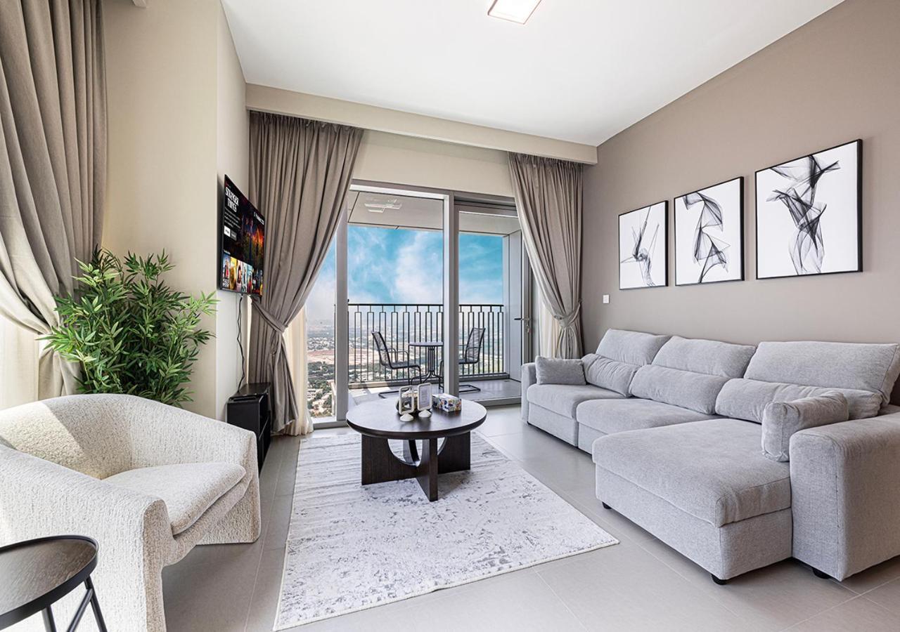 Luxury 2 Bedroom Apartment, 5 Mins To Mall With Amazing View In Downtown Views 2