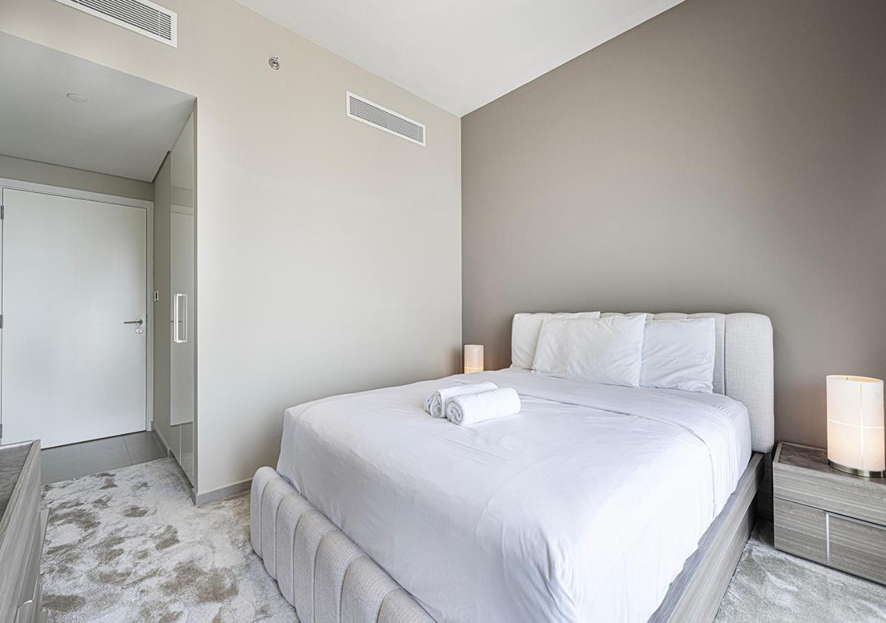 Apartment Luxury 2 Bedroom Apartment, 5 Mins To Mall With Amazing View In Downtown Views 2
