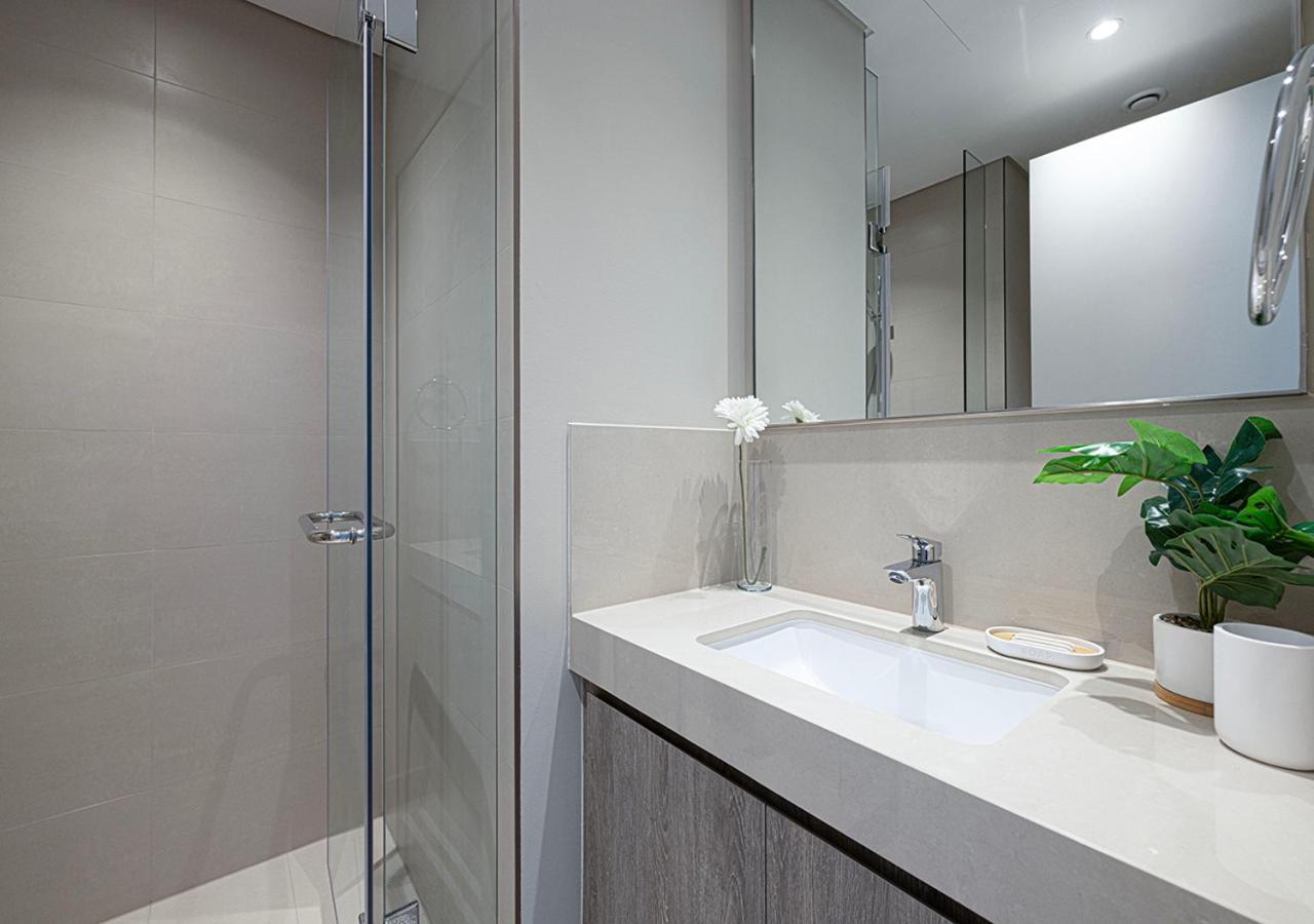 Luxury 2 Bedroom Apartment, 5 Mins To Mall With Amazing View In Downtown Views 2 Dubai