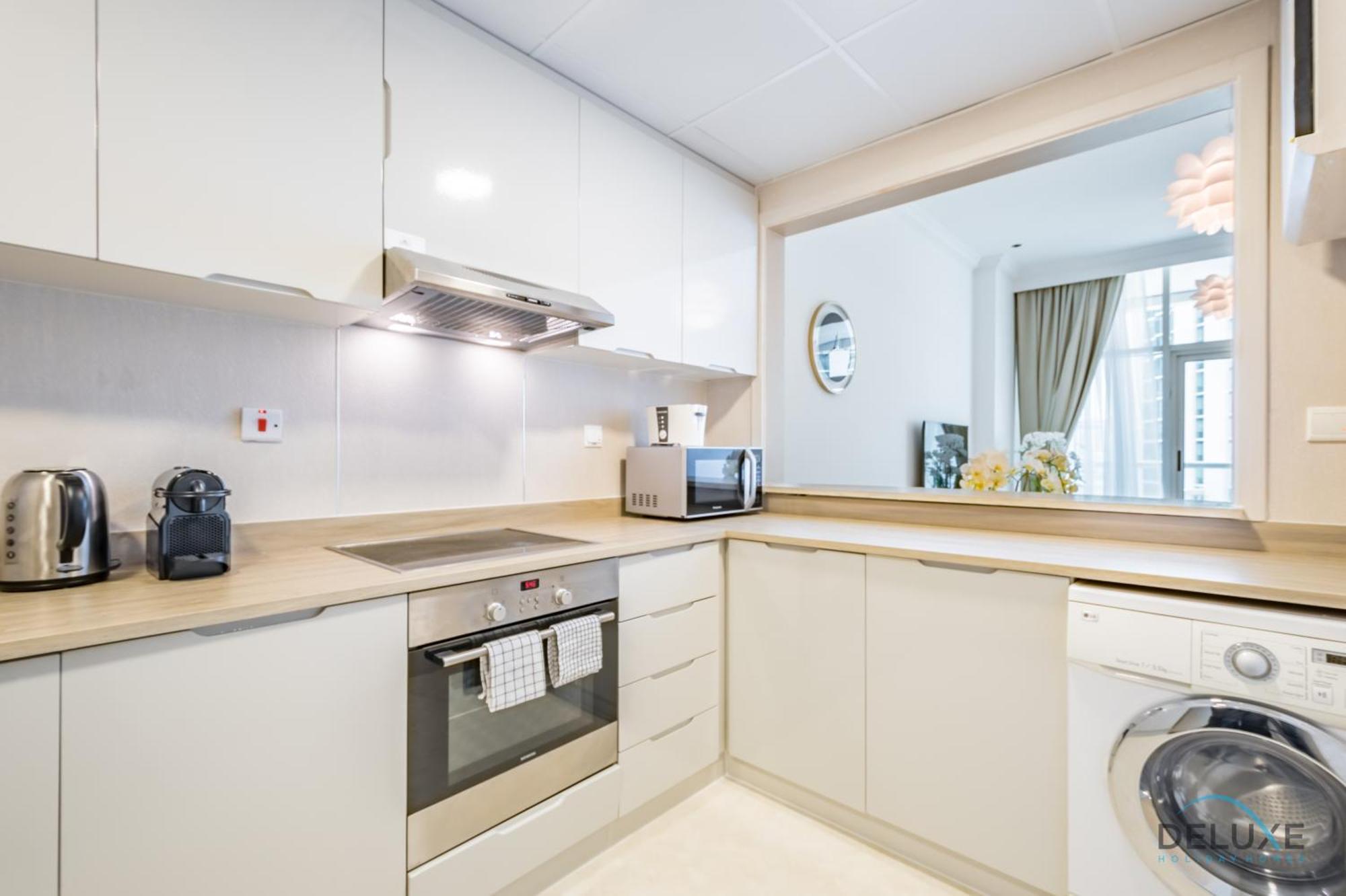 Apartment Luxurious 1br In Dorra Bay, Marina By Deluxe Homes Dubai