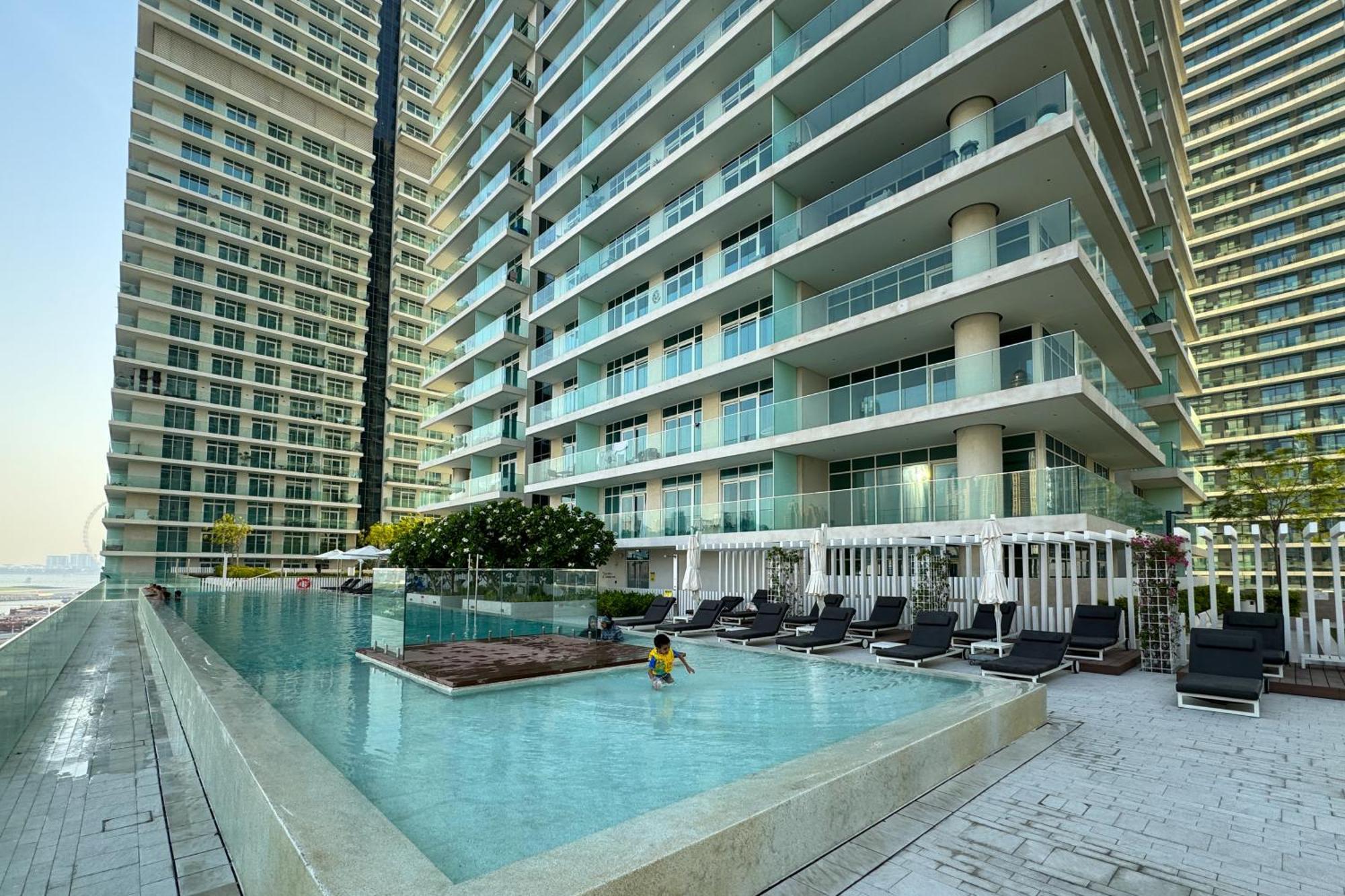 Tropical W Private In Emaar Beachfront Dubai