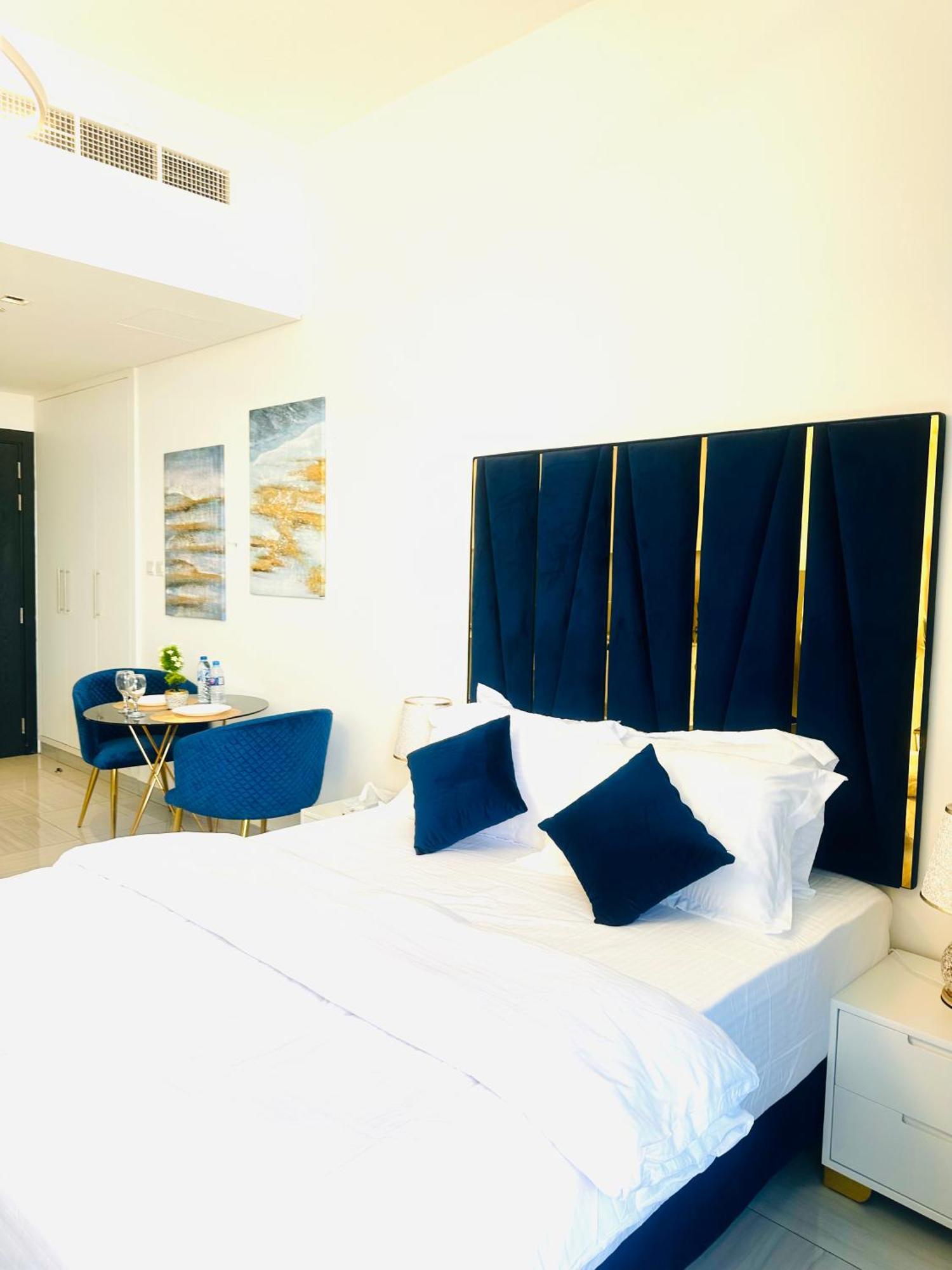 Stylish For Two * Dubai