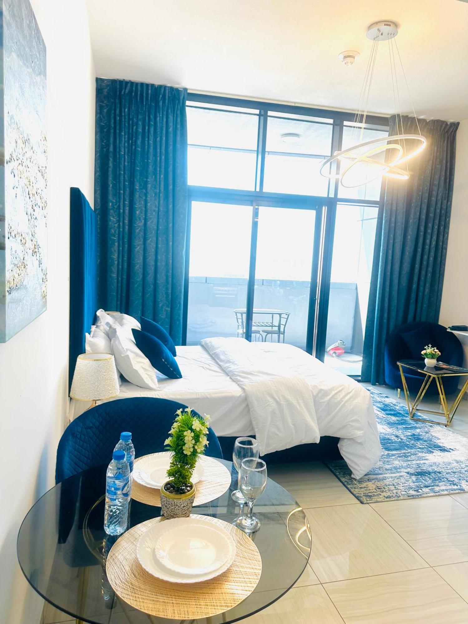 Stylish For Two Apartment