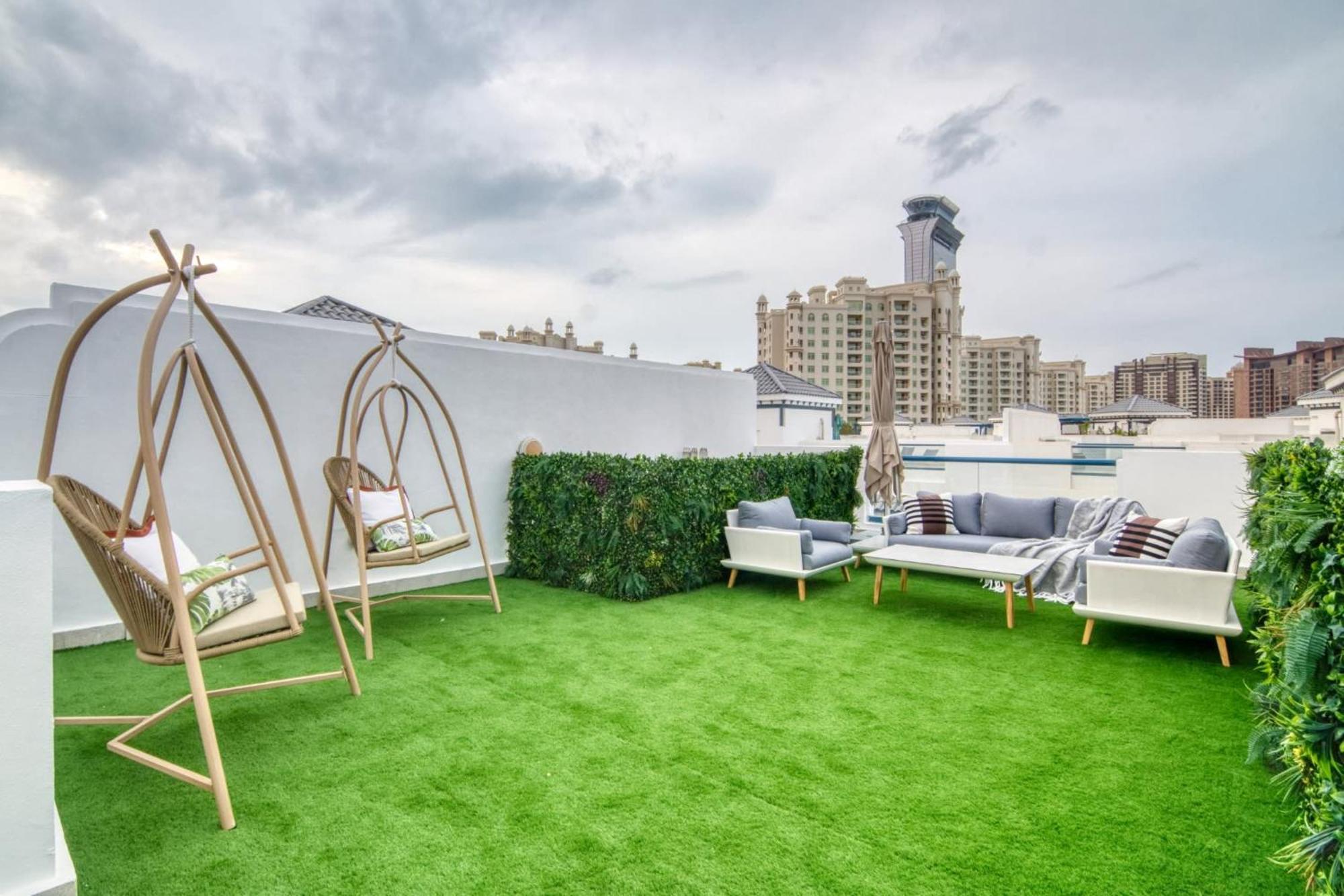 Luxury Palm With Rooftop Garden, Style Pool And By Exclusive Homes Dubai