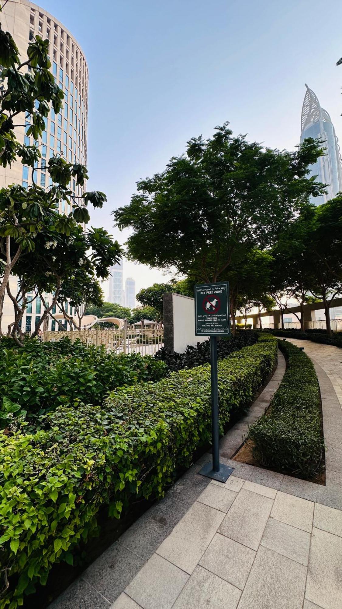 Mall Direct Access - Burj Vista Apartment Dubai
