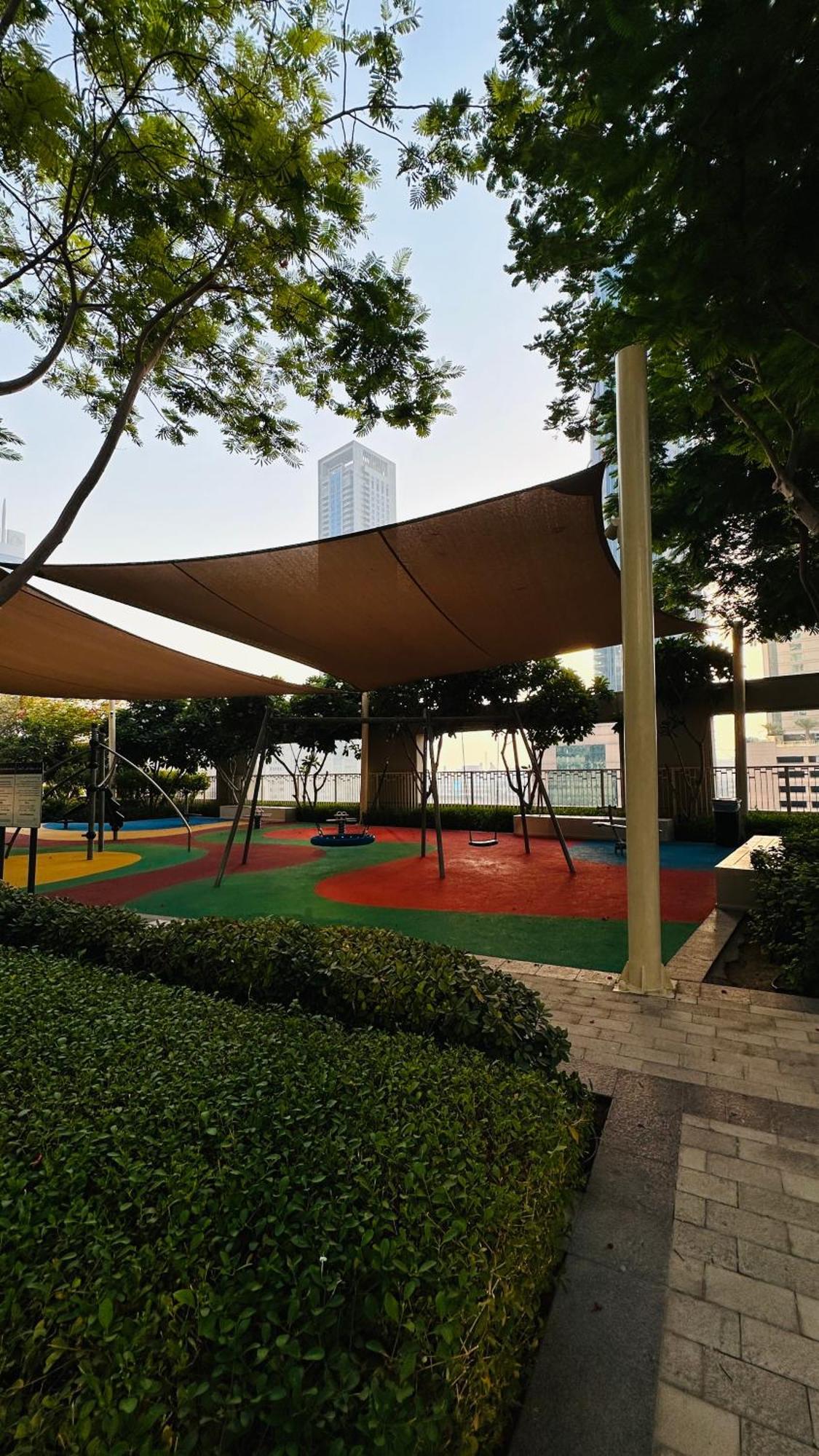 Apartment Mall Direct Access - Burj Vista Dubai