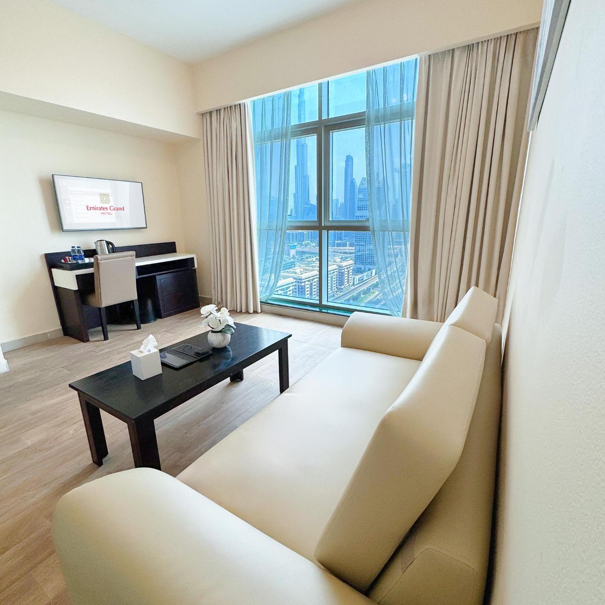 Sunday Mega Sheikh Zayed Road Near Difc Formerly Emirates Grand Aparthotel 3*