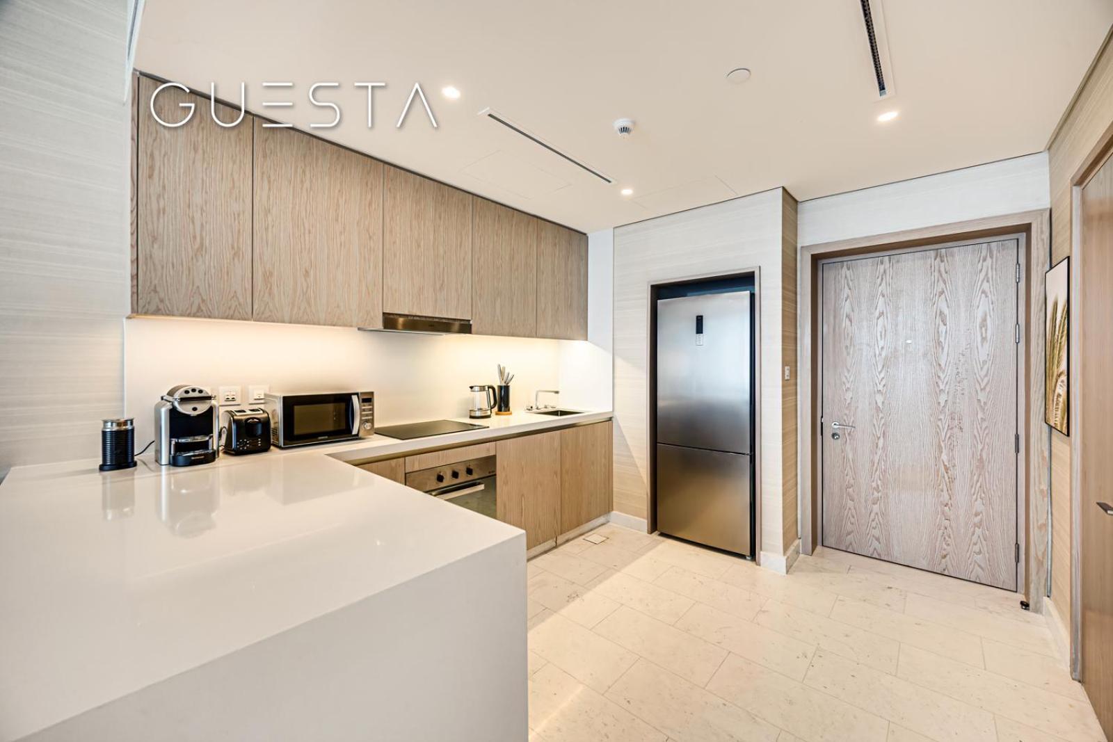 The Palm Tower, Nakheel Mall, Palm Jumeirah Apartment Dubai