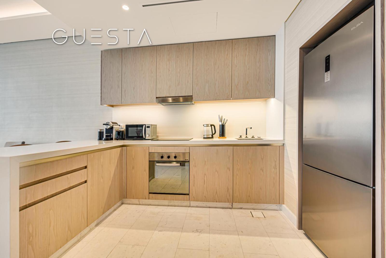 The Palm Tower, Nakheel Mall, Palm Jumeirah Apartment *
