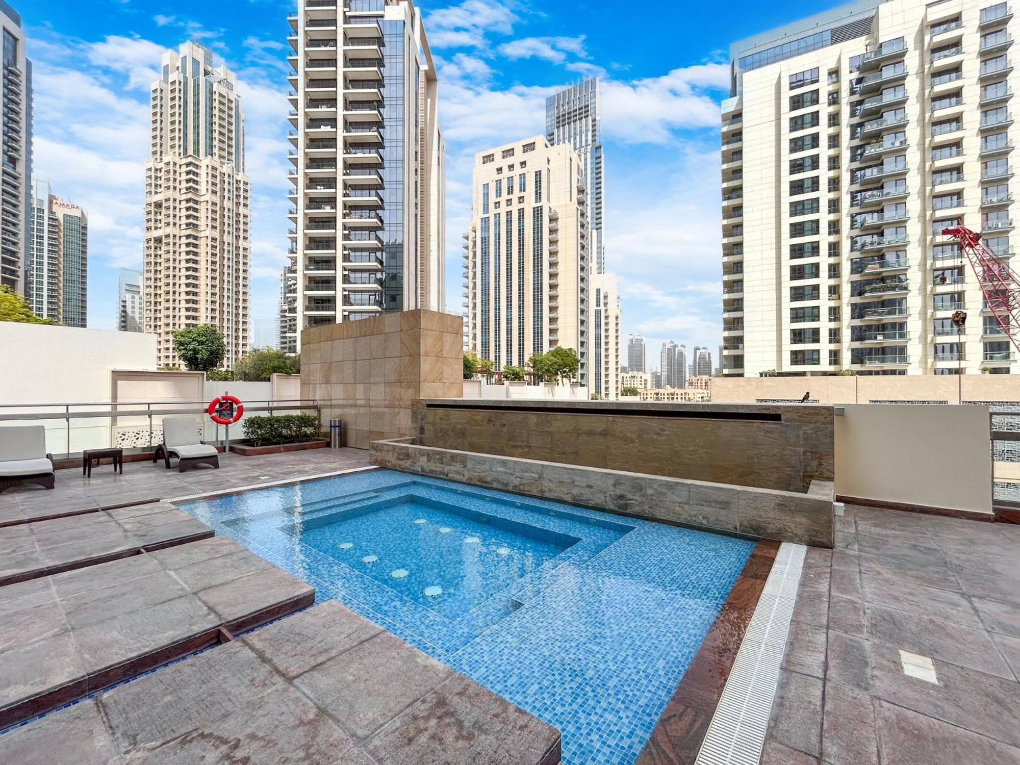 Ultra Modern Boulevard With Stunning View Dubai