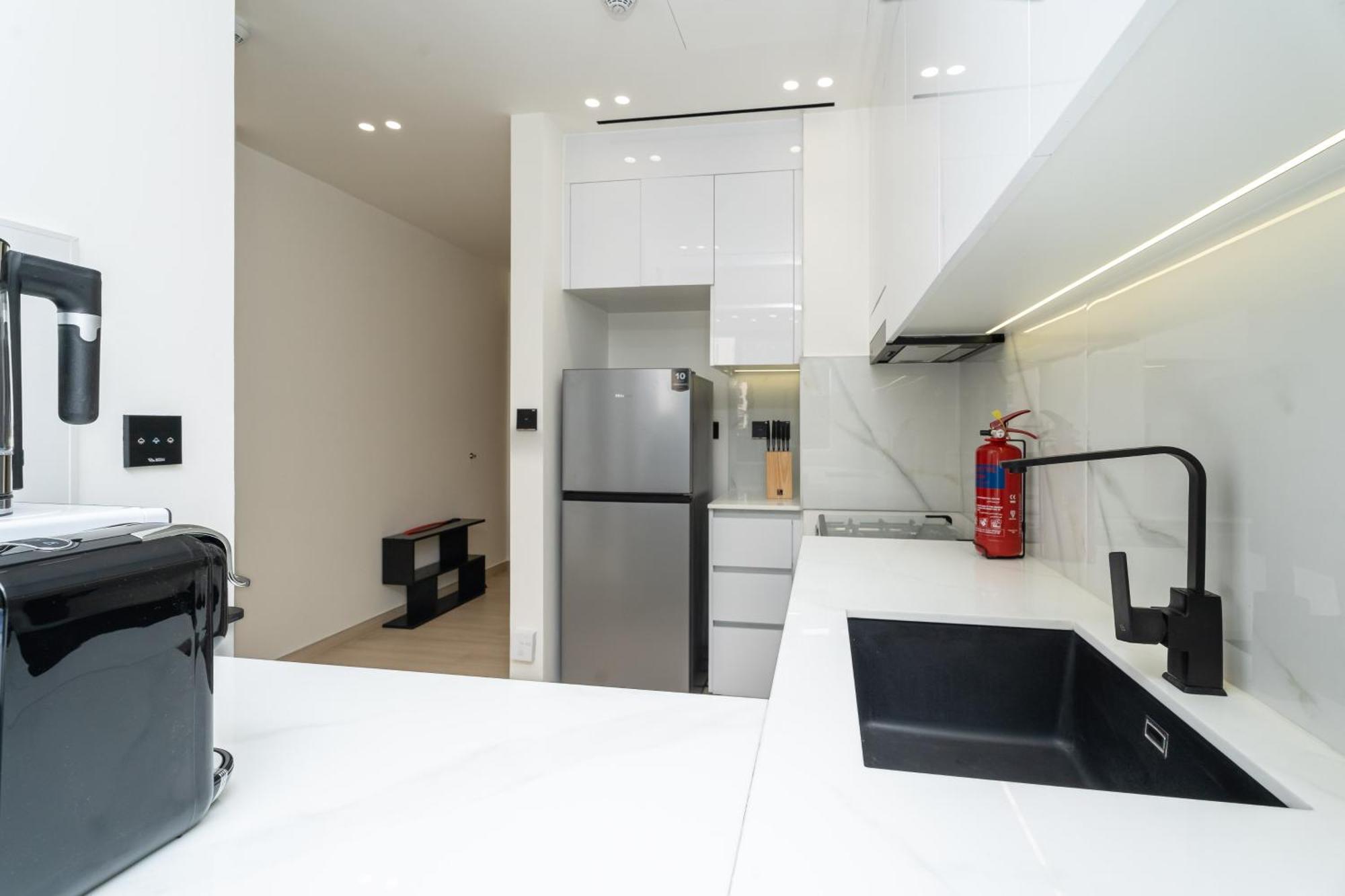 Apartment Escape24 Homes - Binghatti Nova - Jumeriah Village Circle Jvc