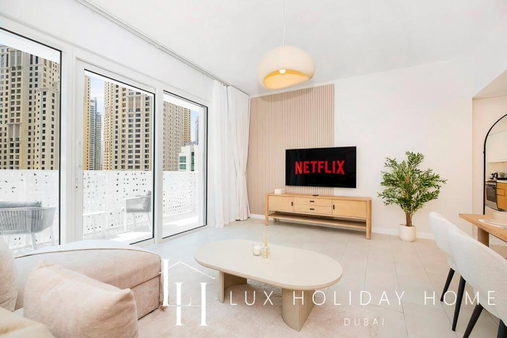 Lux The Jbr Garden View