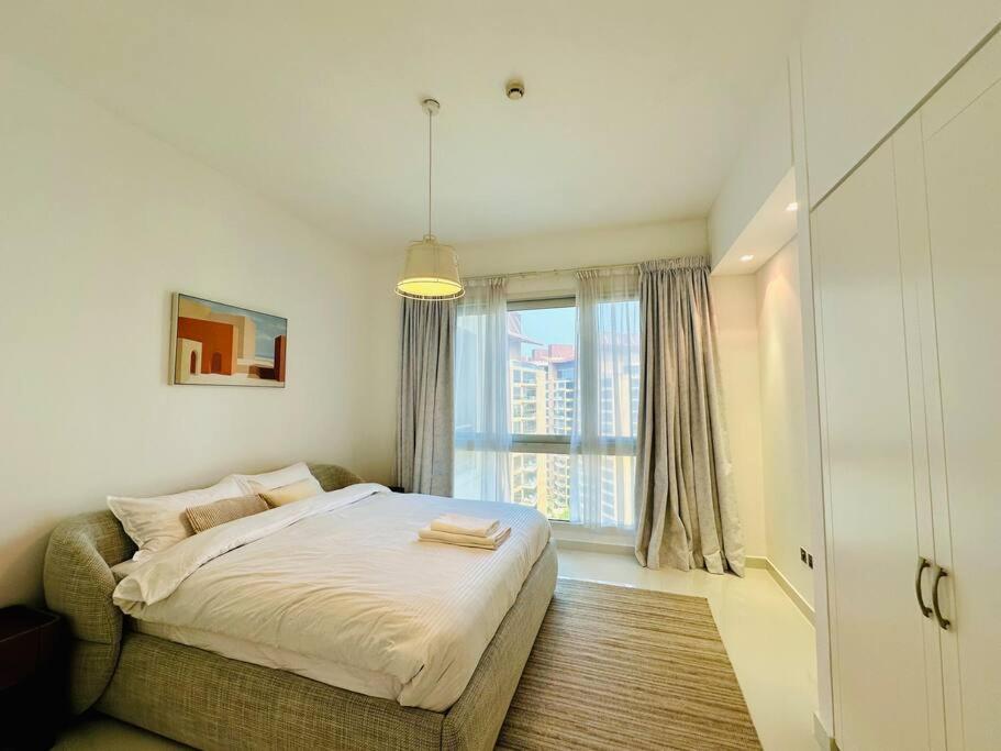 Manzil - 2br With Waterfront Views In Palm * Dubai