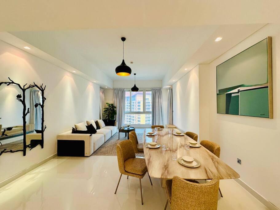 Manzil - 2br With Waterfront Views In Palm Apartment Dubai