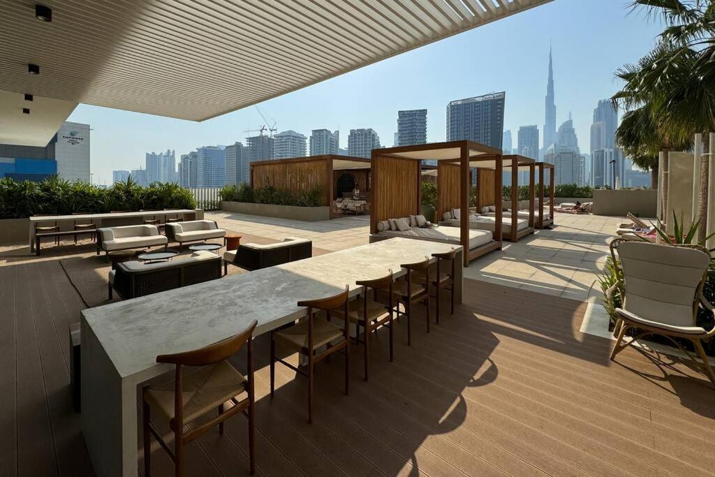 Apartment Stylish In Upside Living With Amenities