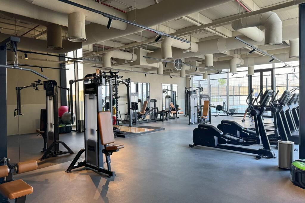 Stylish In Upside Living With Amenities Apartment Dubai