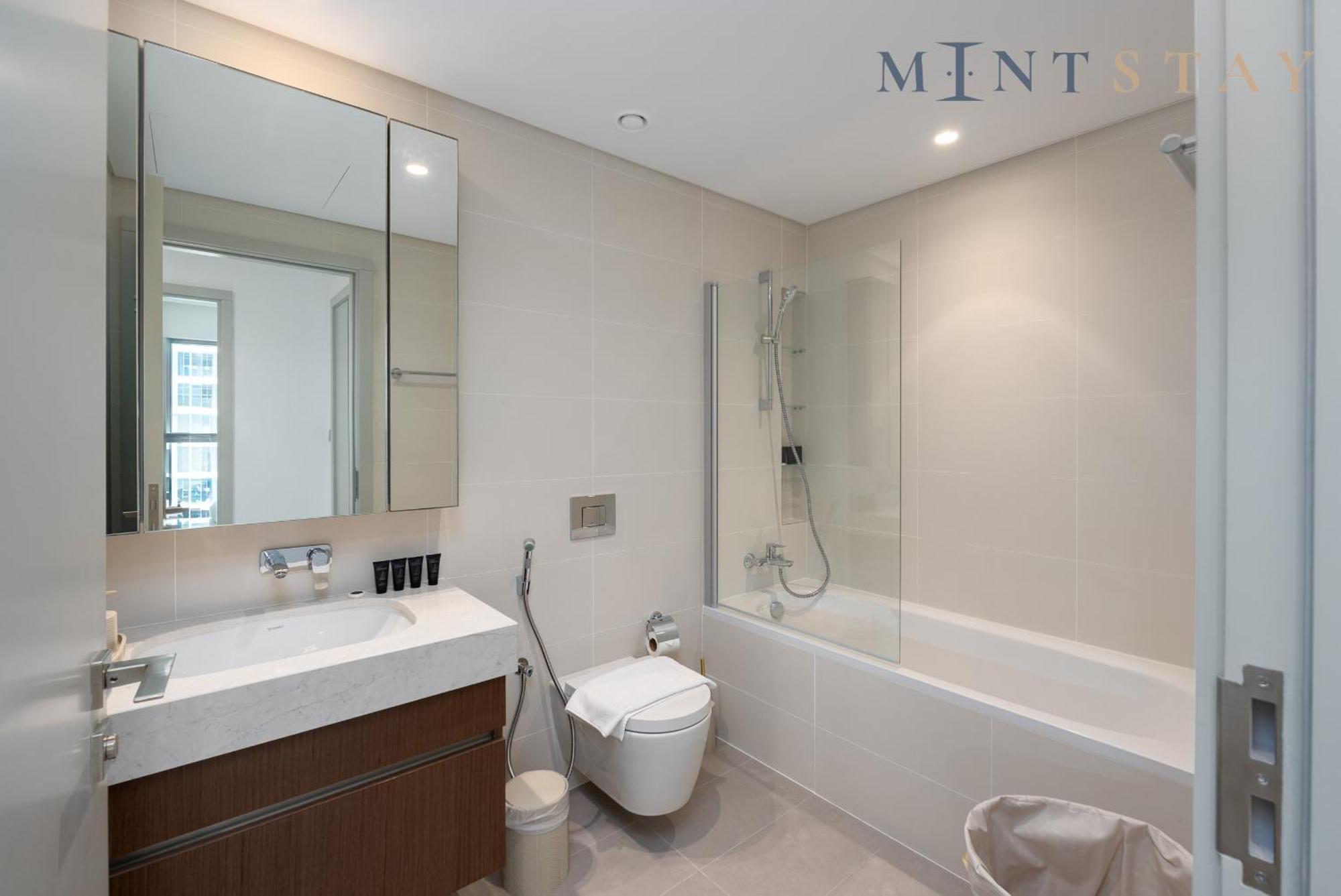 Isle 2, Emaar Beachfront - Mint Dubai