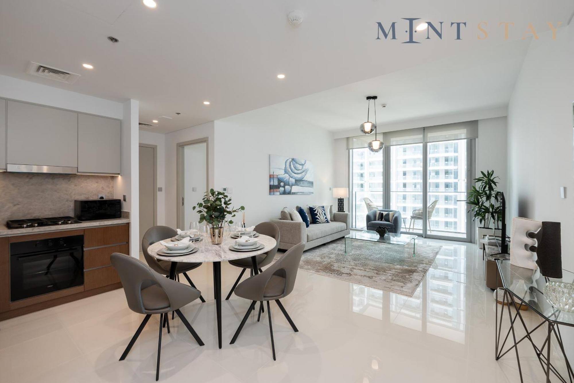 Isle 2, Emaar Beachfront - Mint Apartment