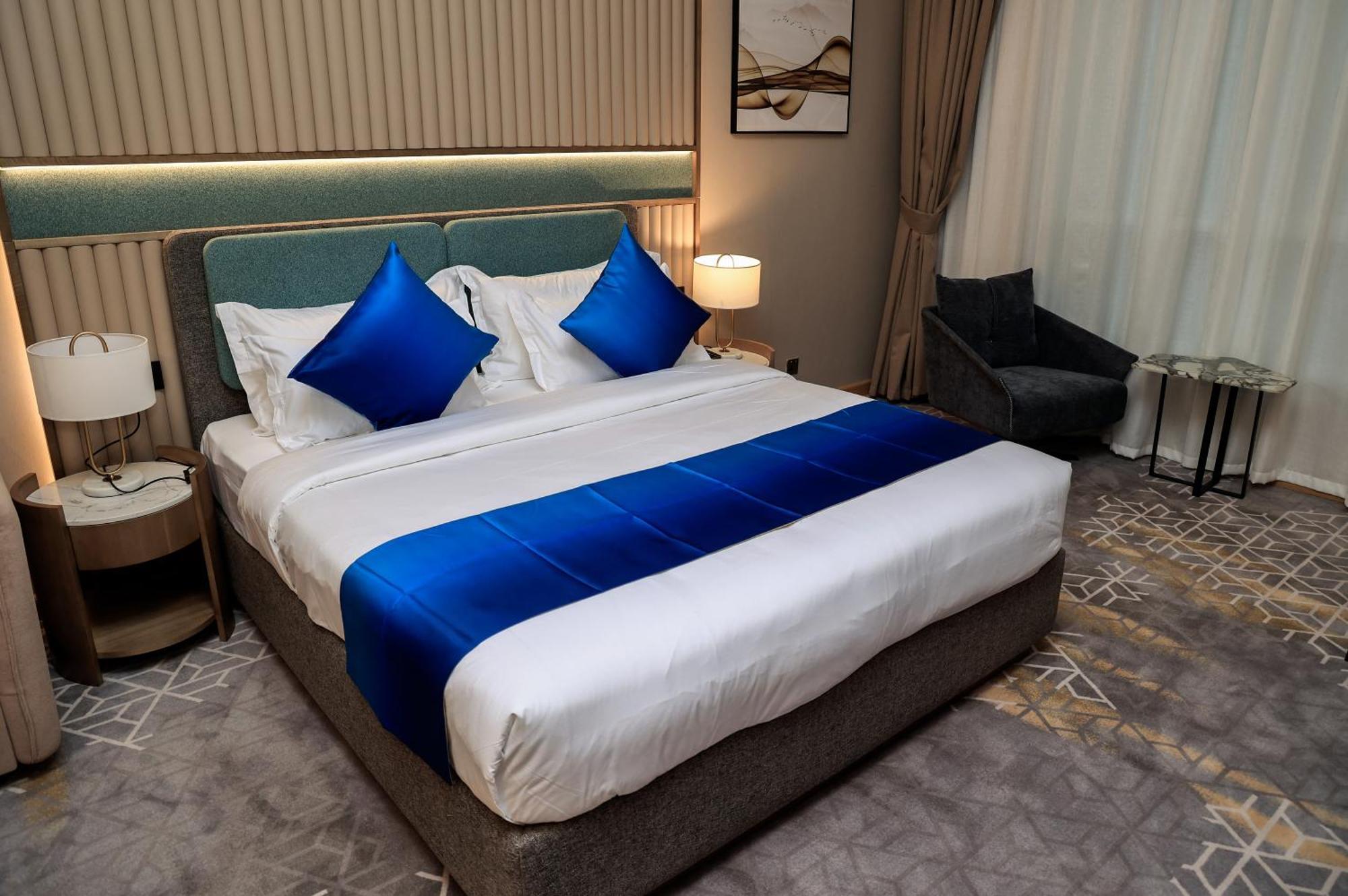 Hotel Western Premier M Four Dubai