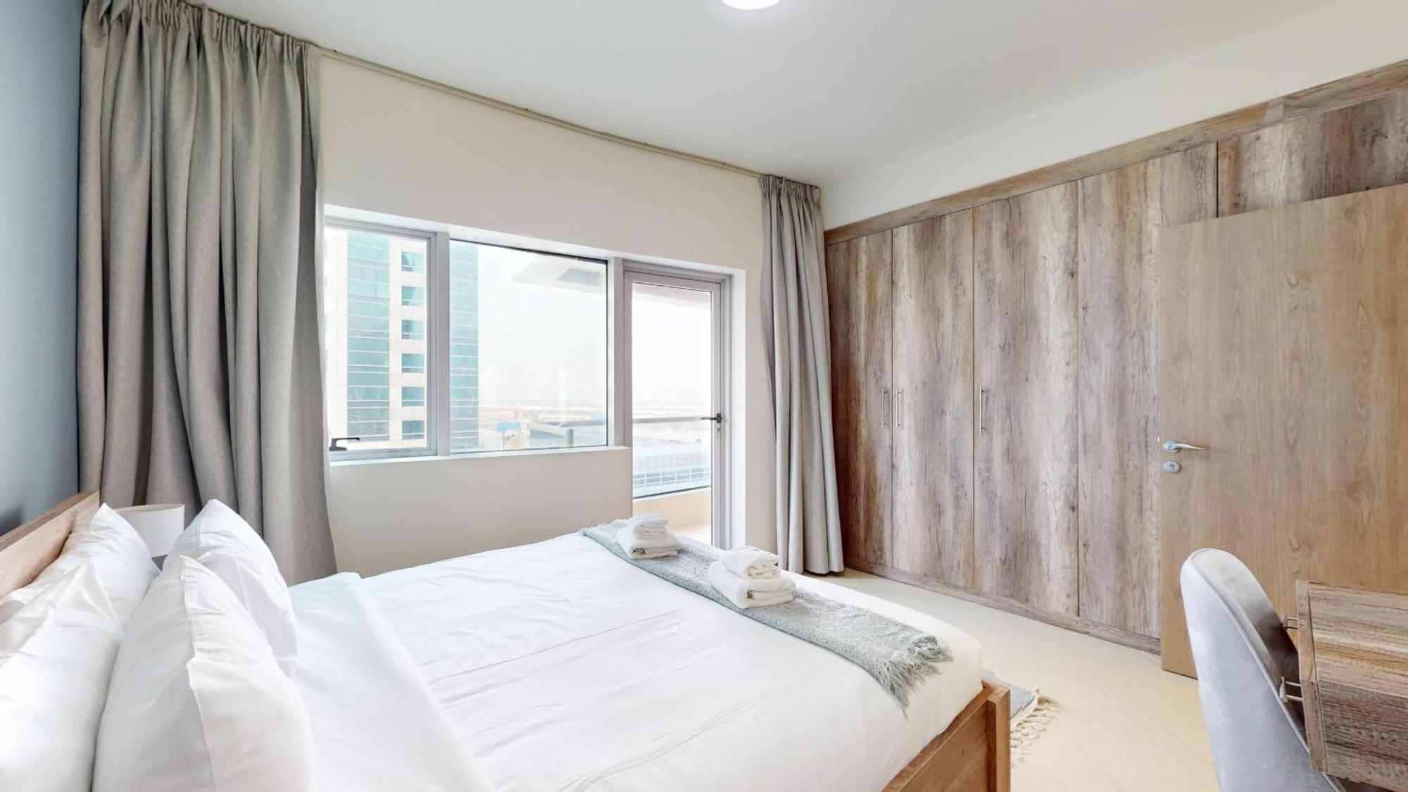 Primestay - Elegant 2br Near Metro - Marina Apartment Dubai