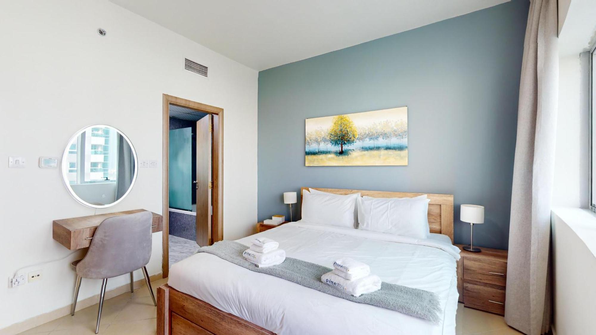 Primestay - Elegant 2br Near Metro - Marina Apartment