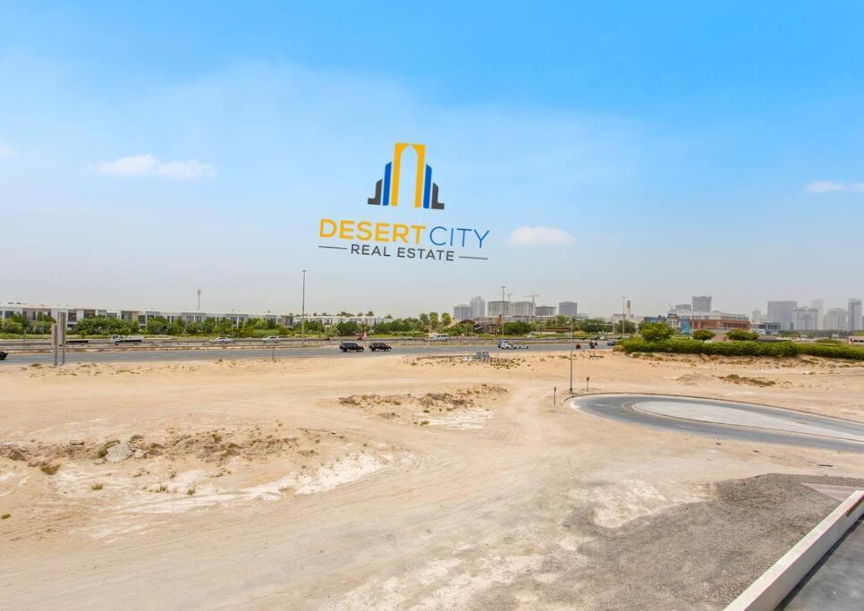 Fully Furnished In City, Hosted By Desert *