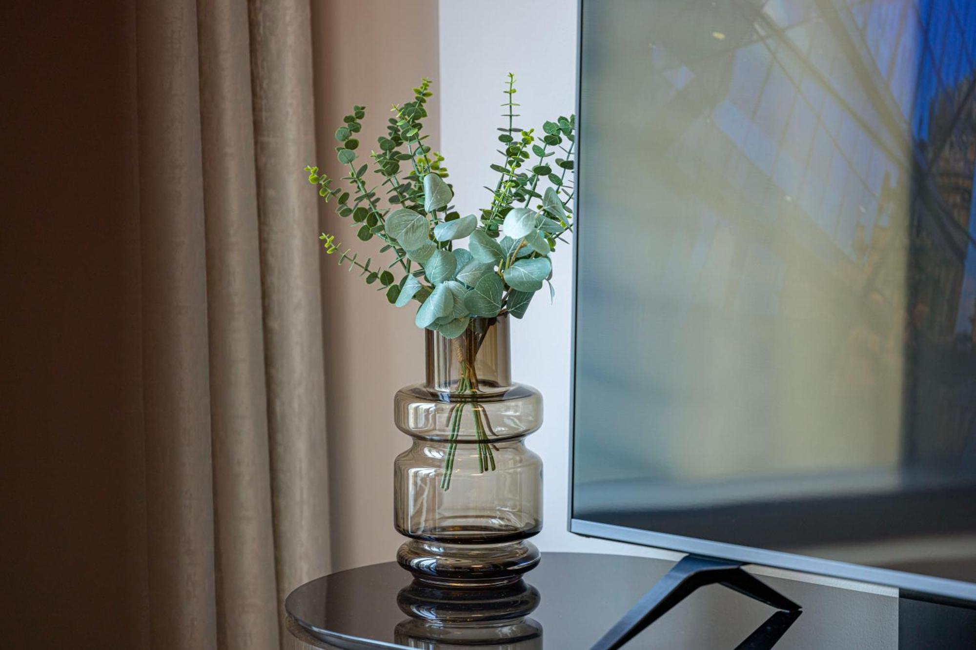 Poshy 1br W Marina Bay View Next To Marina Mall * Dubai