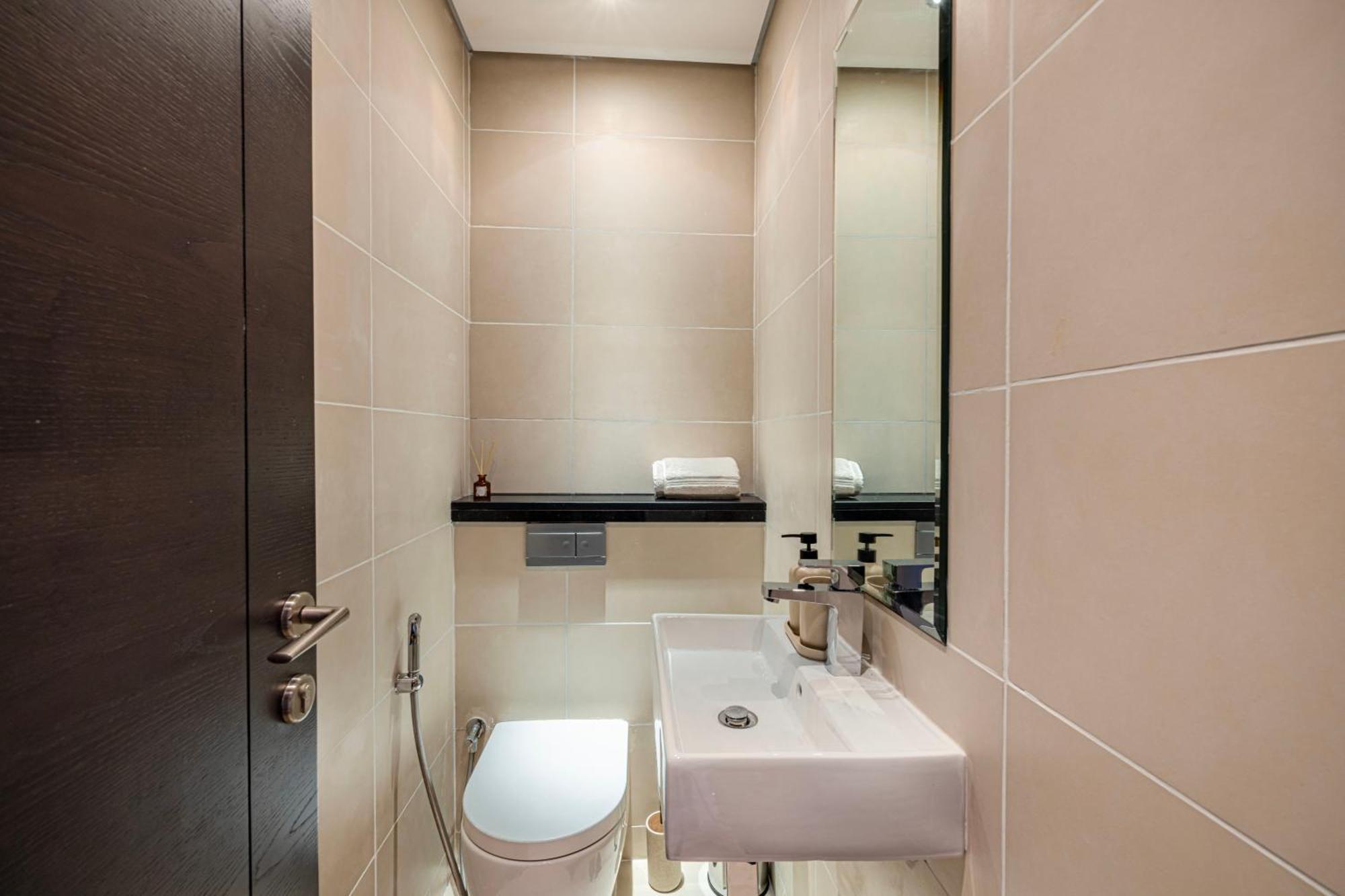 Apartment Poshy 1br W Marina Bay View Next To Marina Mall Dubai