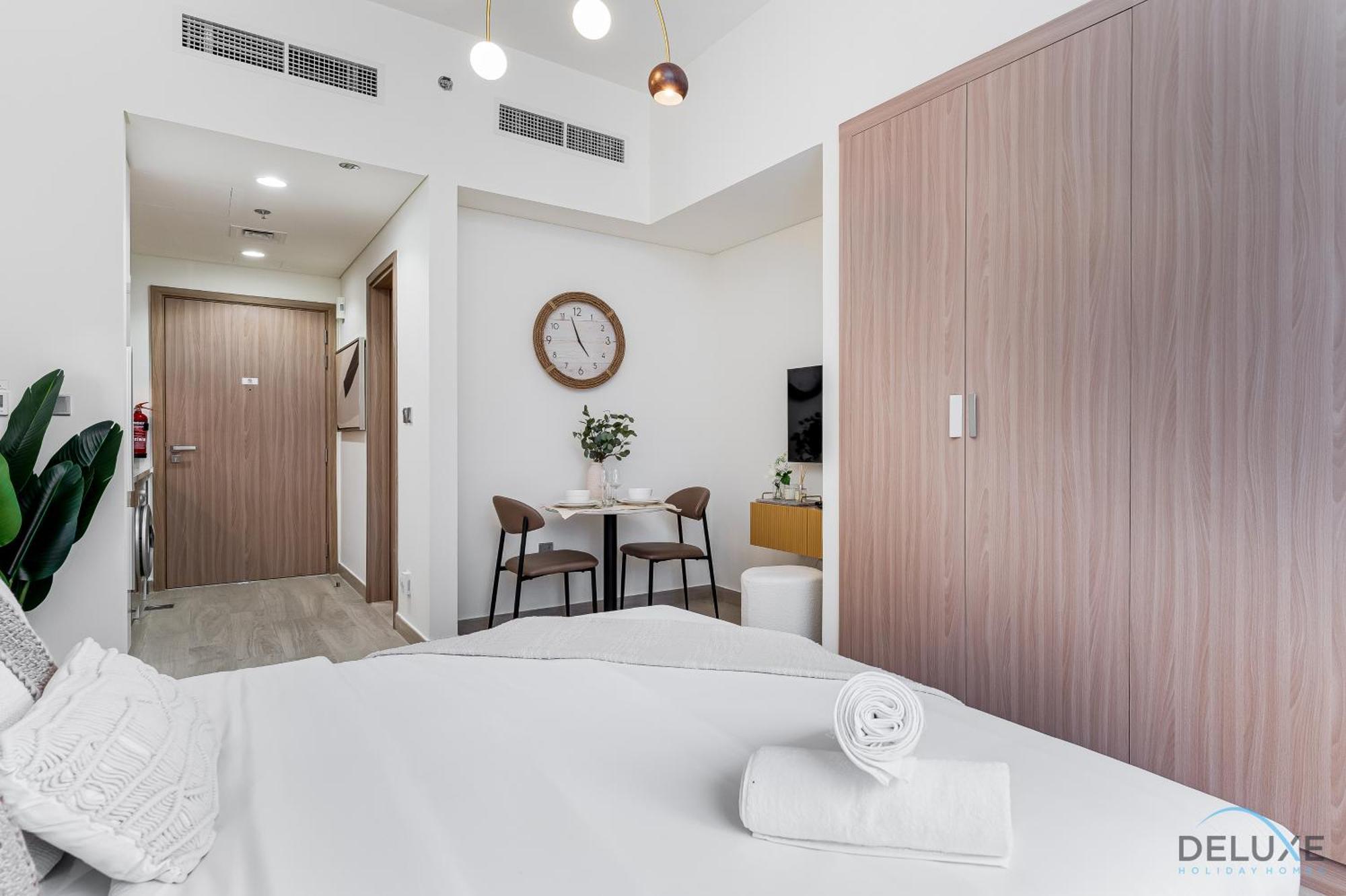 Contemporary In Azizi Riviera 31, Al Merkadh By Deluxe Homes Apartment Dubai