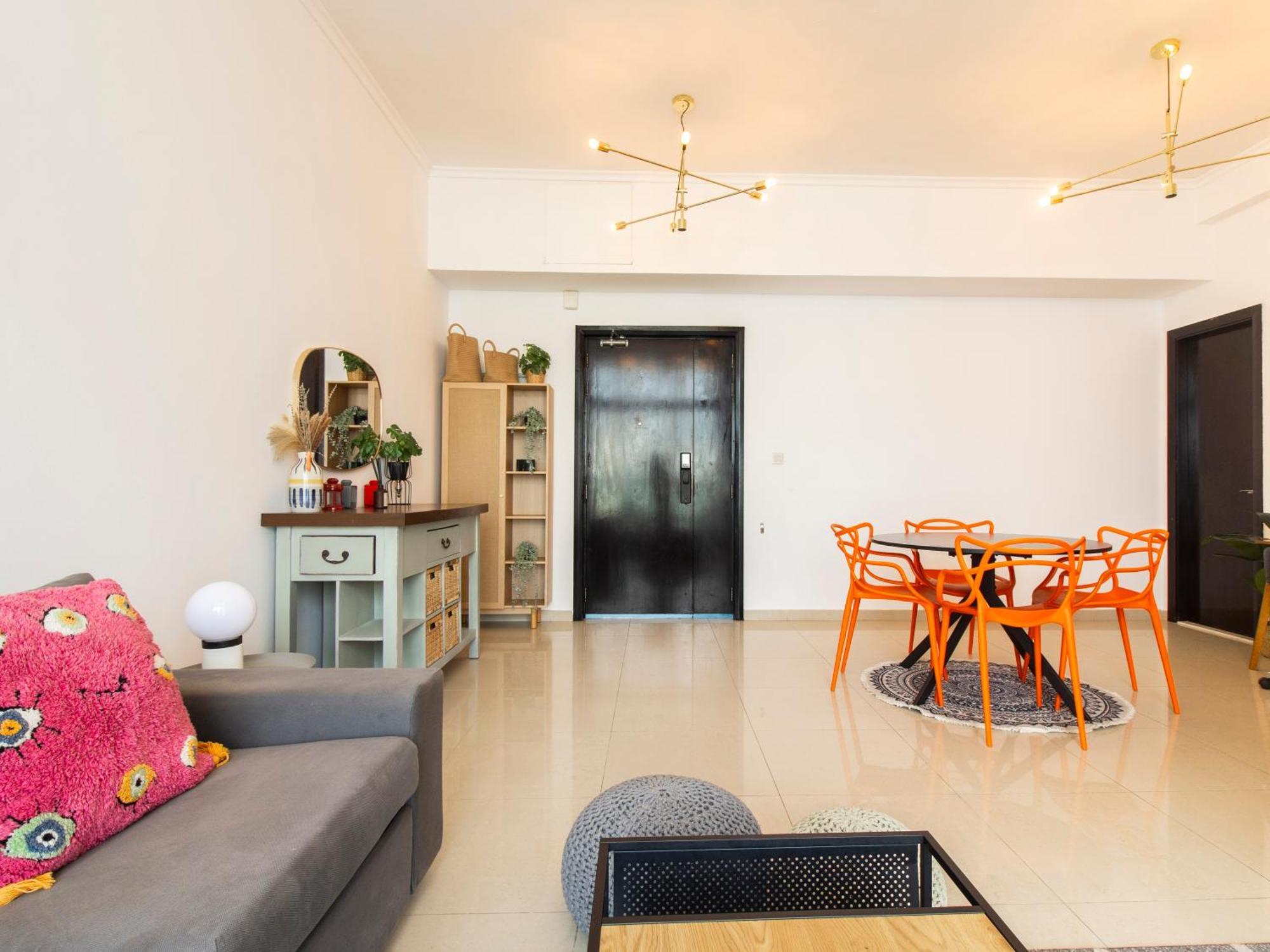 Apartment Cozy 1 Bedroom In Marina