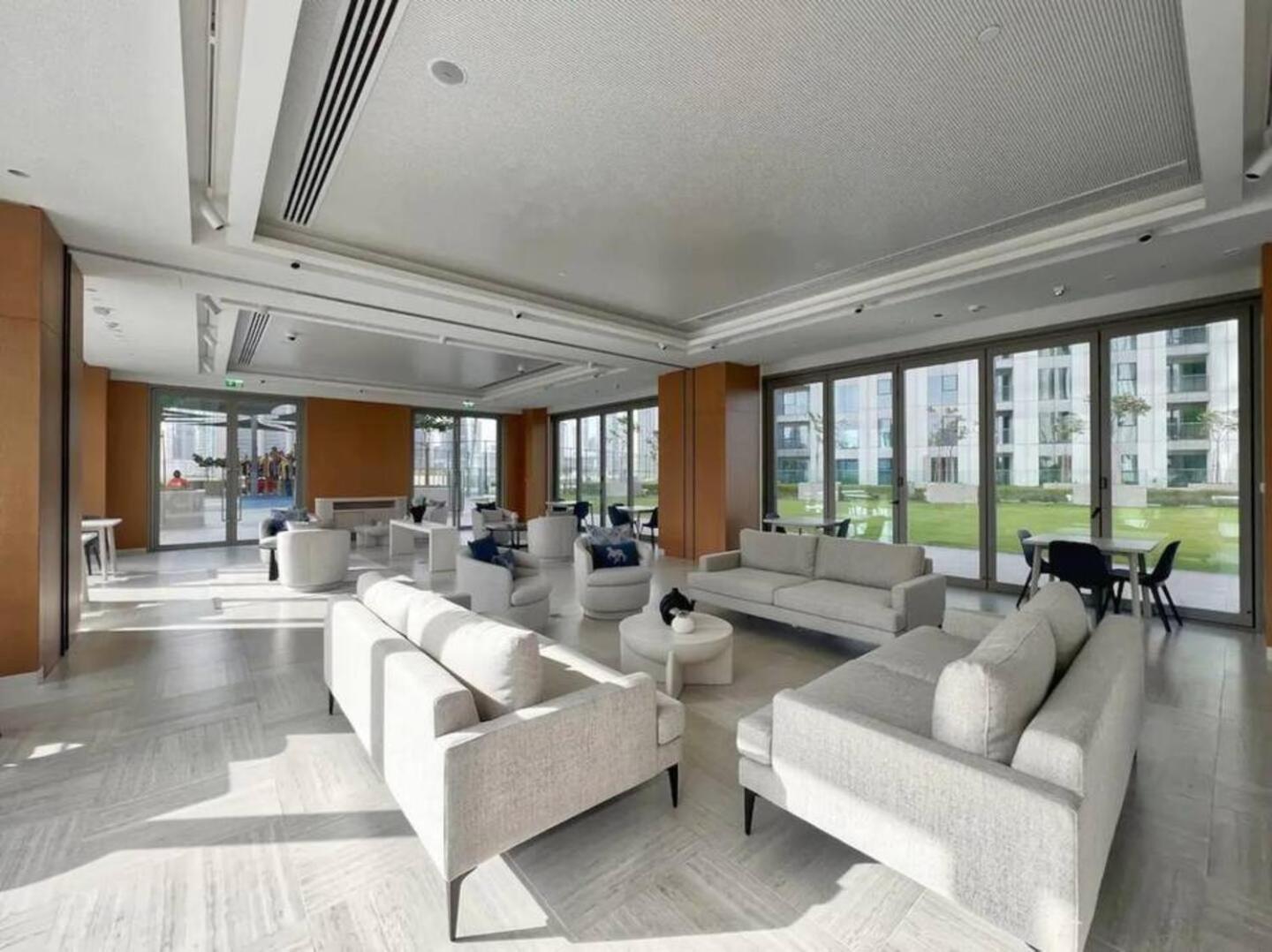 Apartment Luxe | 2br | Burj Khalifa View | Mall Access