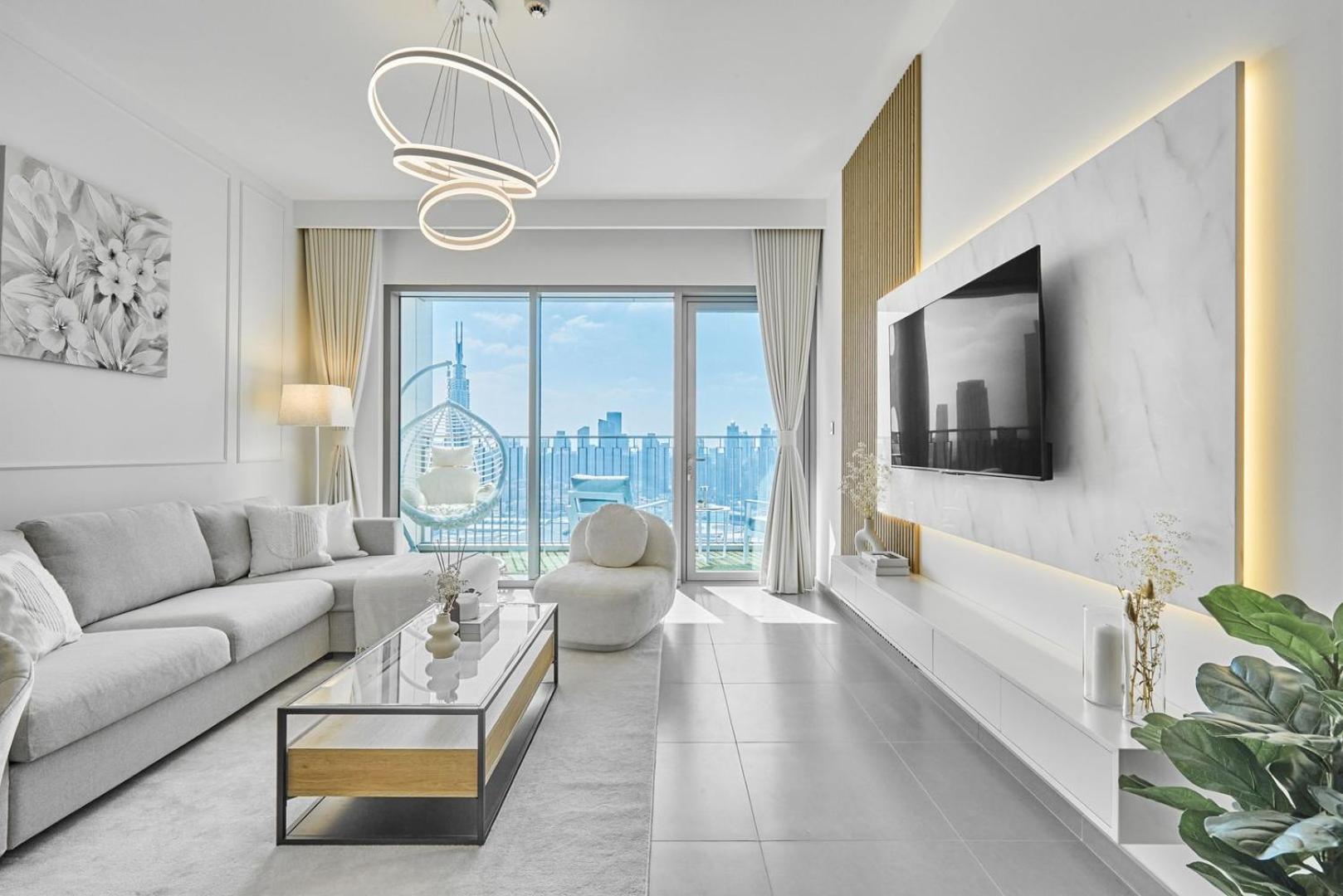 Luxe | 2br | Burj Khalifa View | Mall Access Apartment