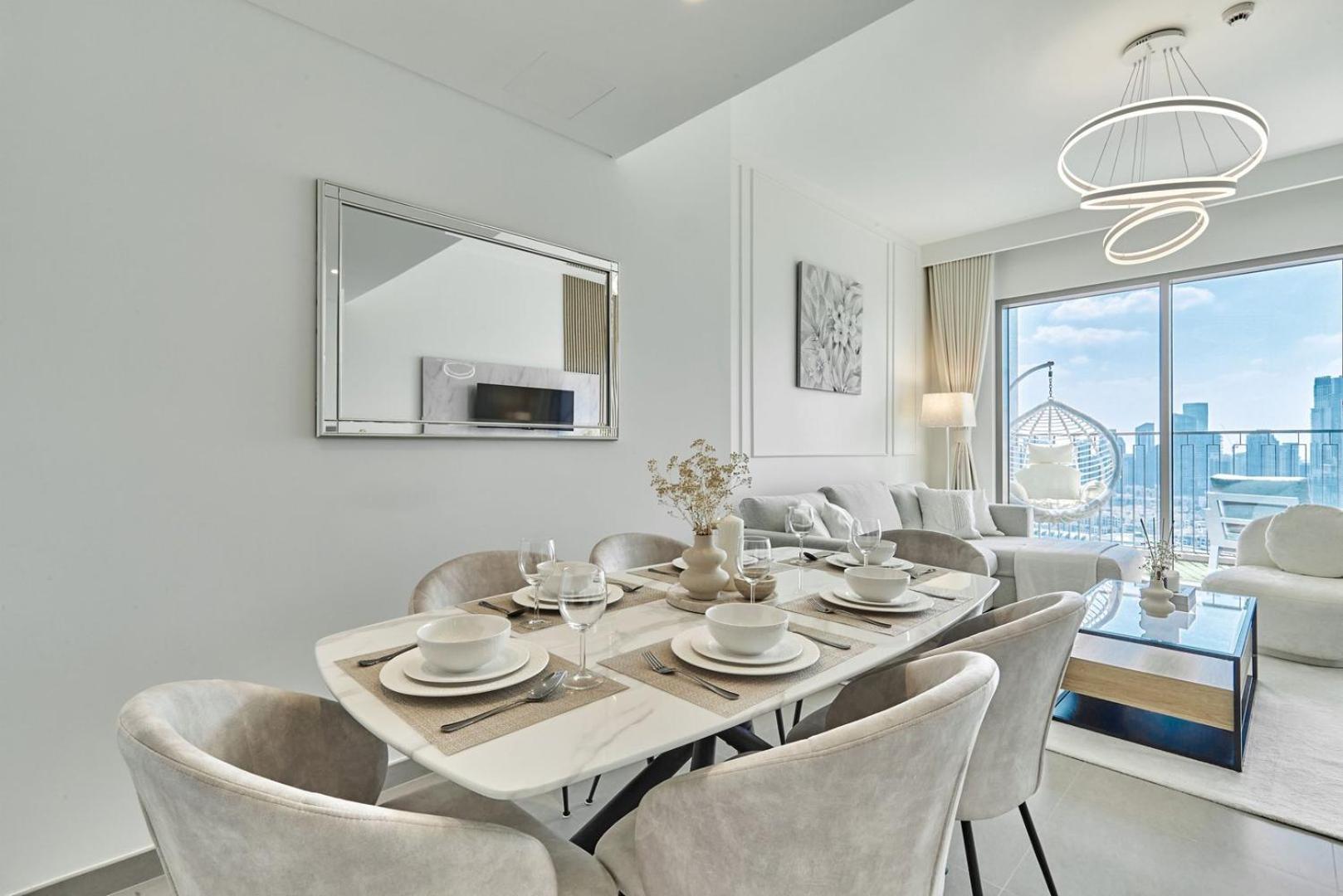 Luxe | 2br | Burj Khalifa View | Mall Access *