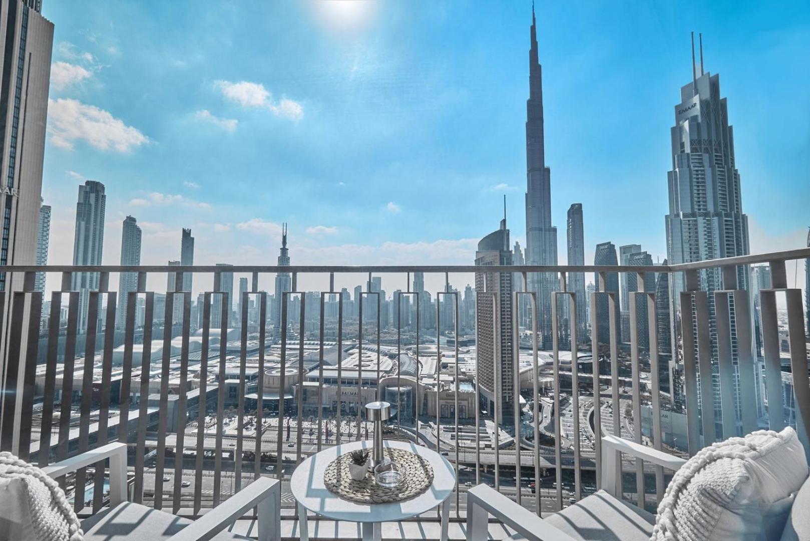 Luxe | 2br | Burj Khalifa View | Mall Access *