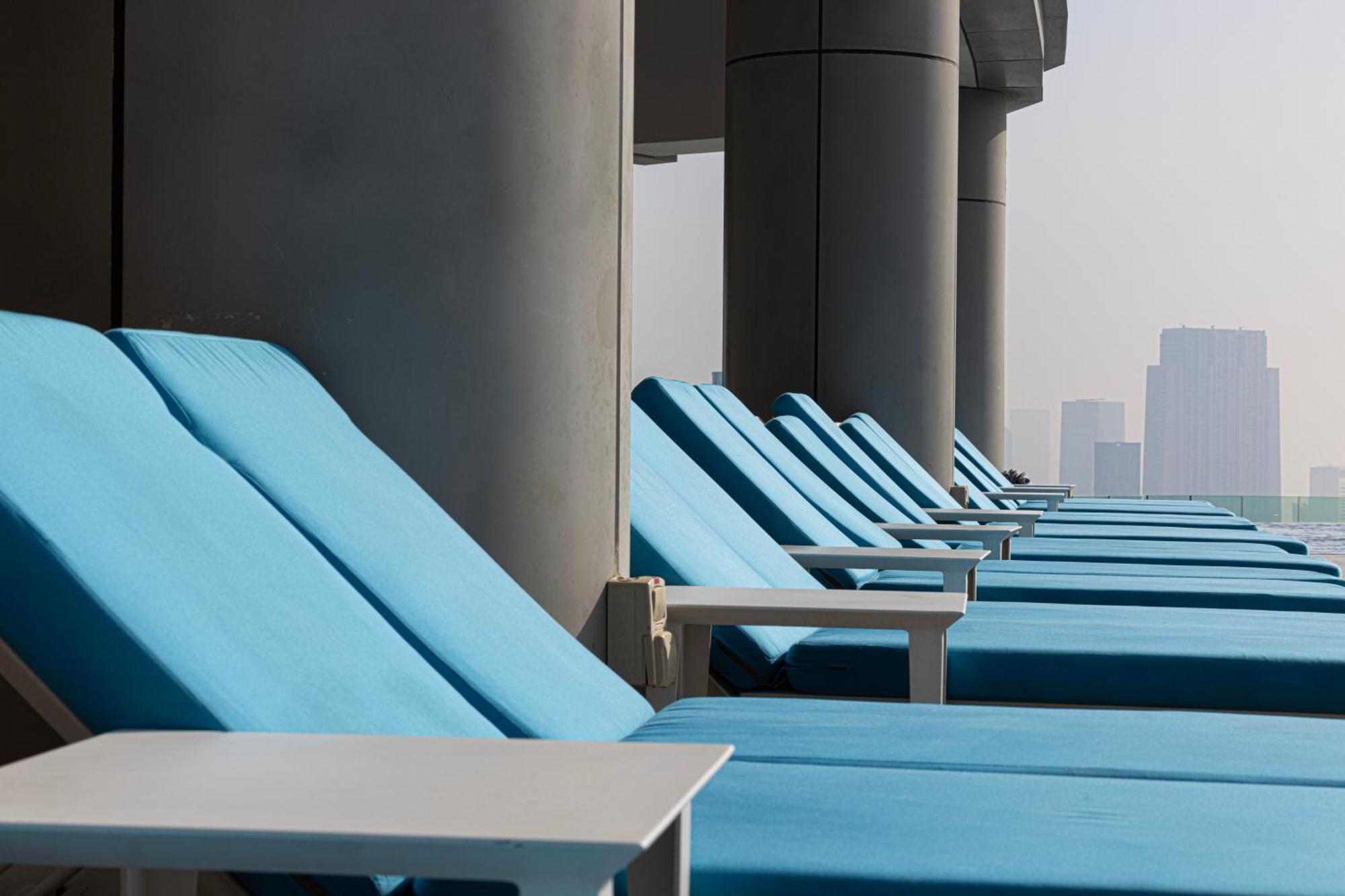 Paramount Midtown, Infinity Pool, Burj Skyline Views Apartment *