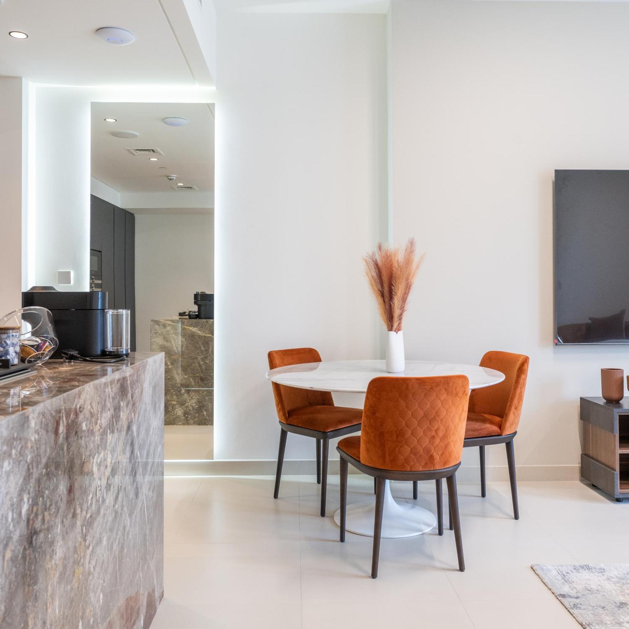 Stylish 3br Maid's In Burj Crown With Burj Khalifa View